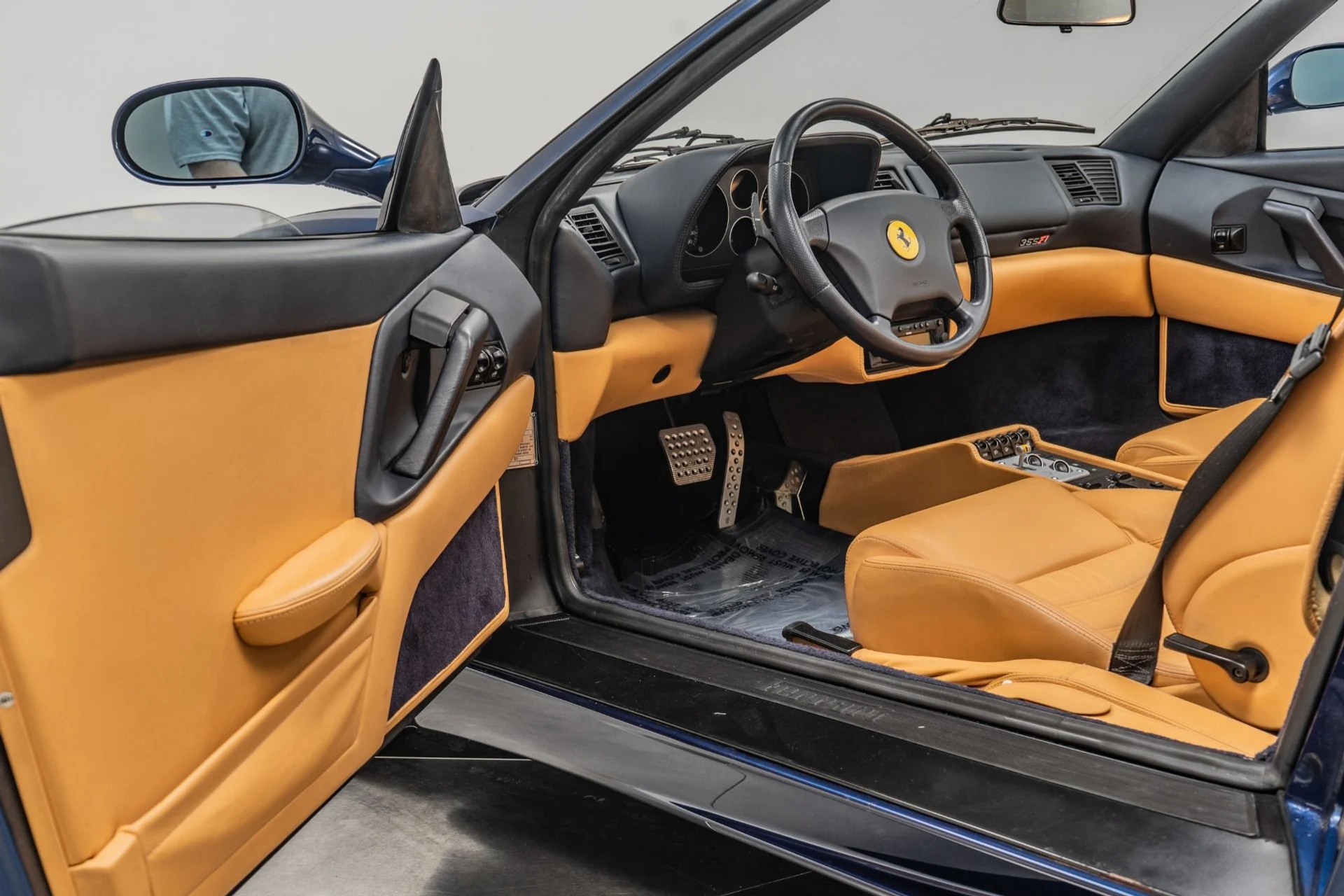 mph022_4276350288_Used_1999_Ferrari_355_F1_Spider_1759861432_6e766d0889