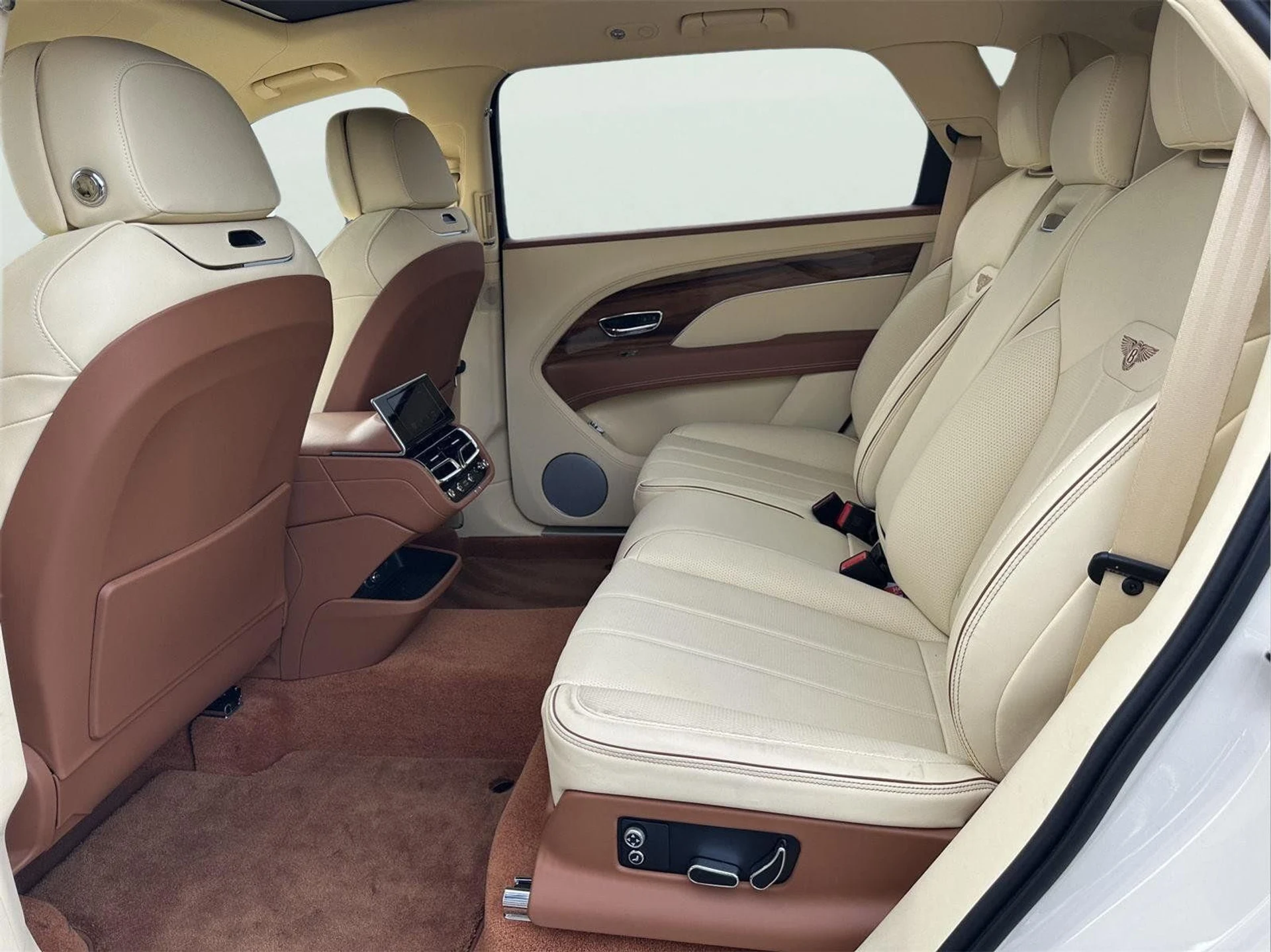 mph022_4278682170_a21e9b8318dc63e81257bfe4d83d2ceb_50bdd4cf2b