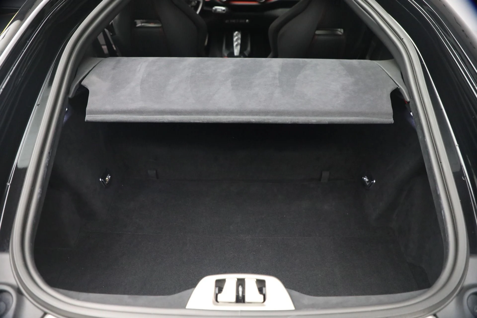 mph022_4285380101_Used_2019_Ferrari_812_Superfast_1776445925_7cdc4f4848