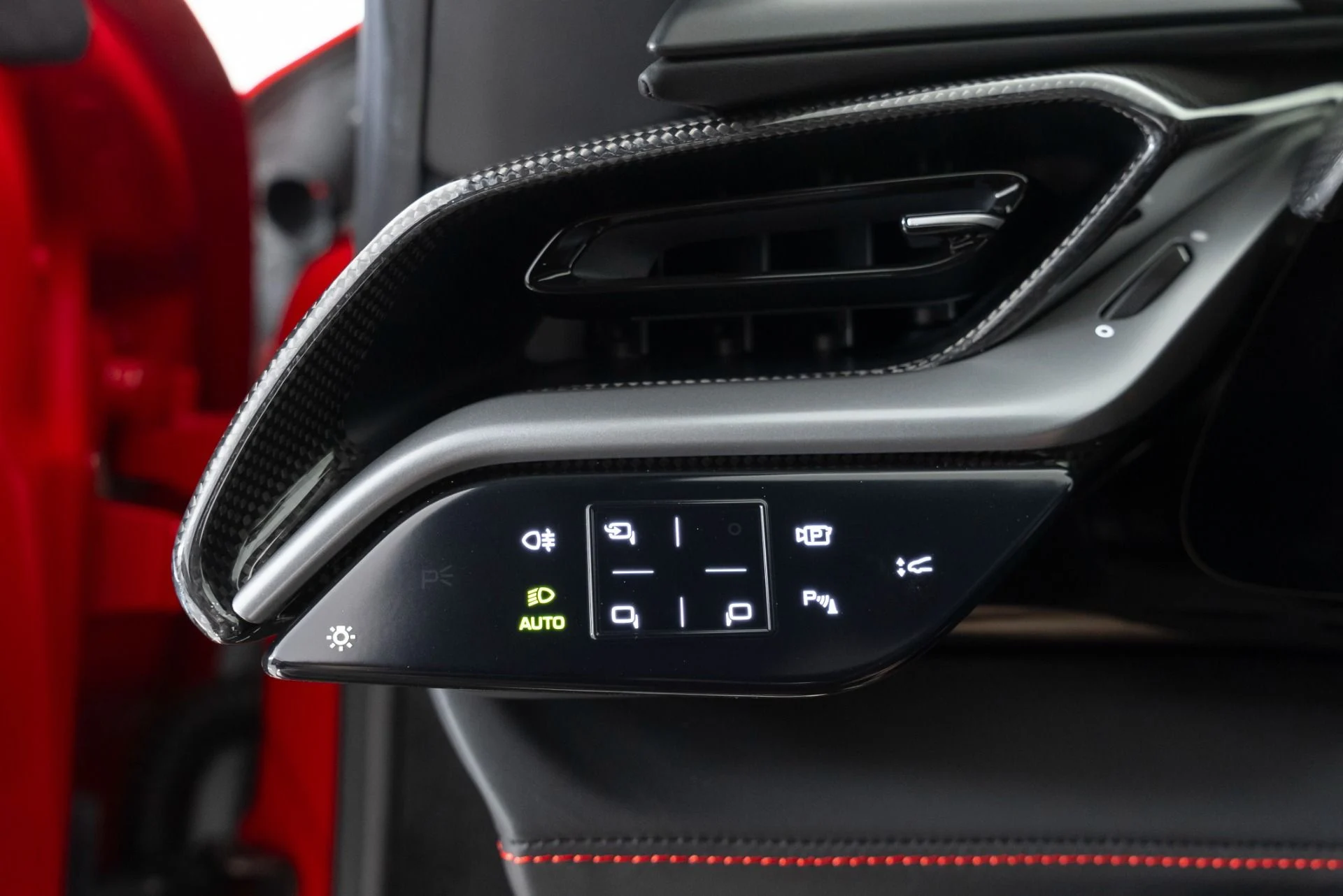 mph022_4292966964_Used_2023_Ferrari_SF_90_Stradale_1755717820_7638b323b6