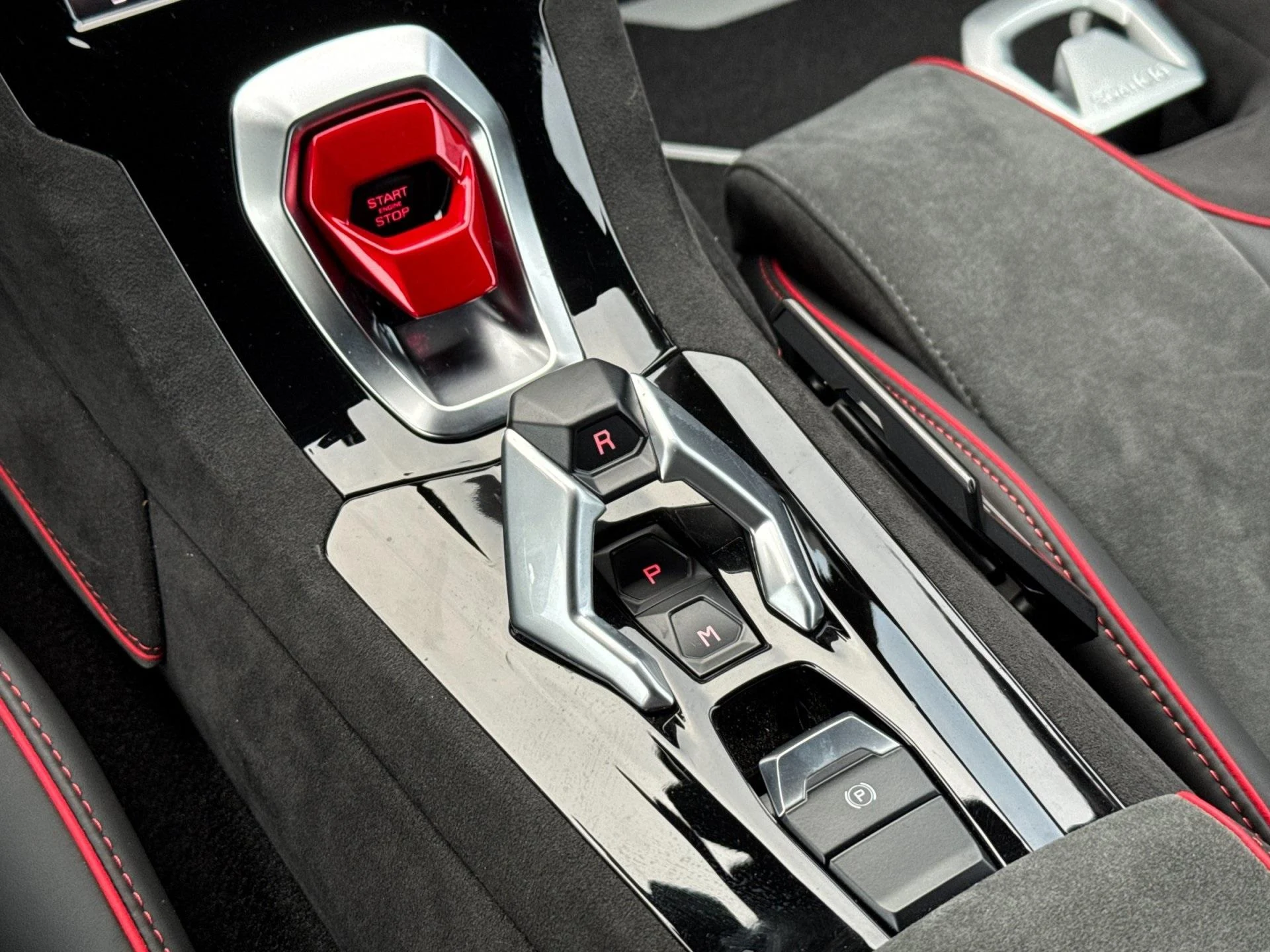 mph022_429481185_Used_2024_Lamborghini_Huracan_Sterrato_Selezione_CPO_1769008636_f0237cc5cd