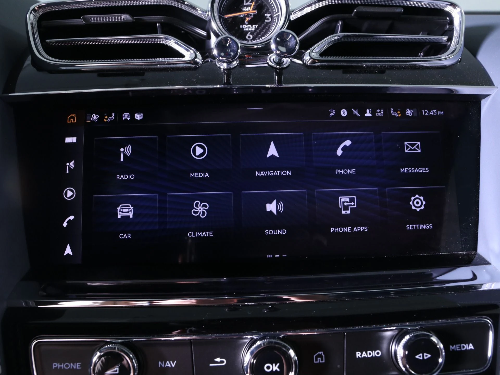 mph022_438256629_Used_2024_Bentley_Bentayga_EWB_1757480370_f0efc46e43