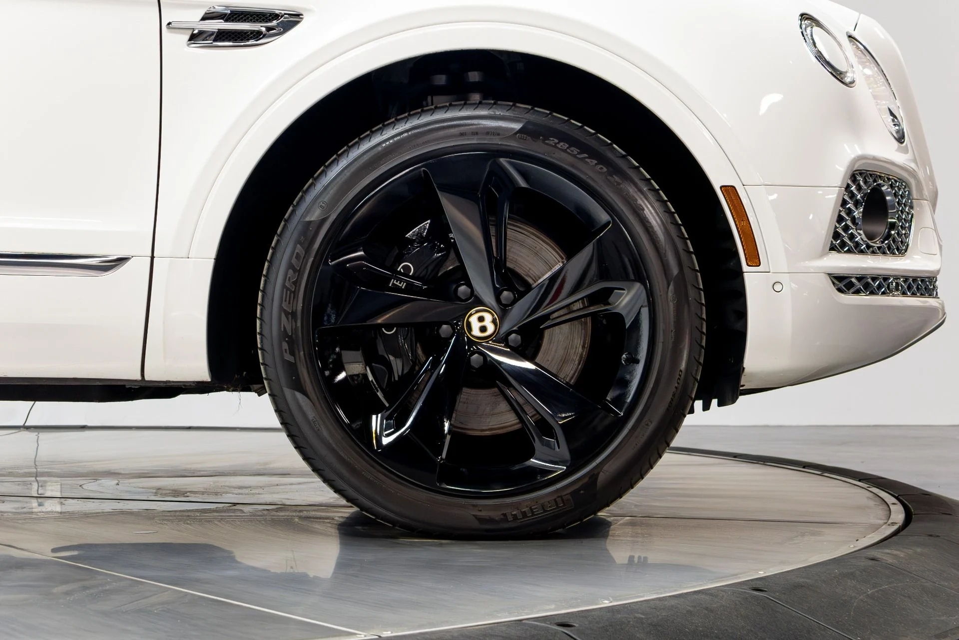 mph022_439936474_Used_2020_Bentley_Bentayga_V8_1774292202_e7333c5c54