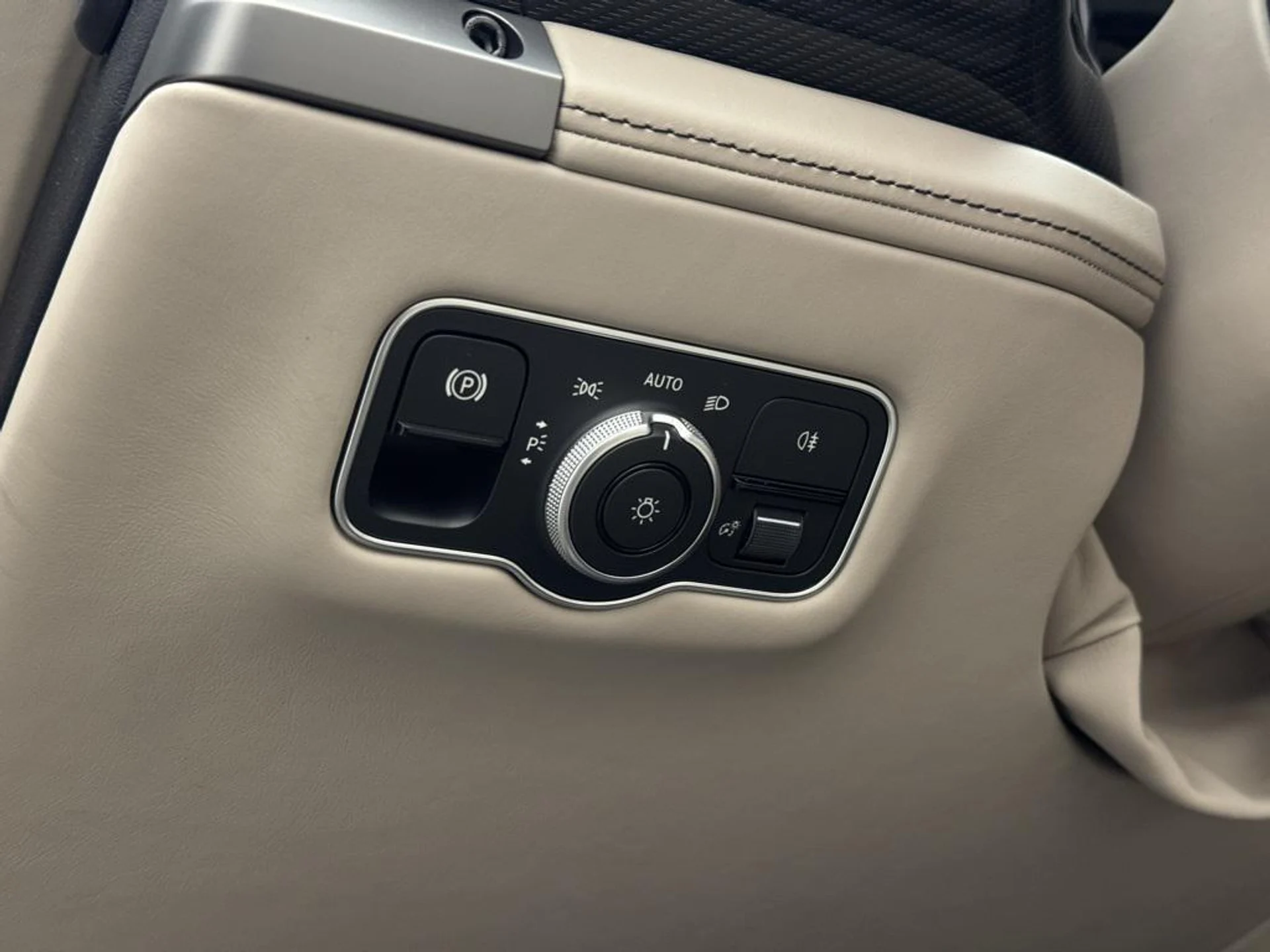 mph022_442499304_Dn_Q9_Pq77vau6j39mtm_Yxo_Ot_MW_48_9c07e096ad