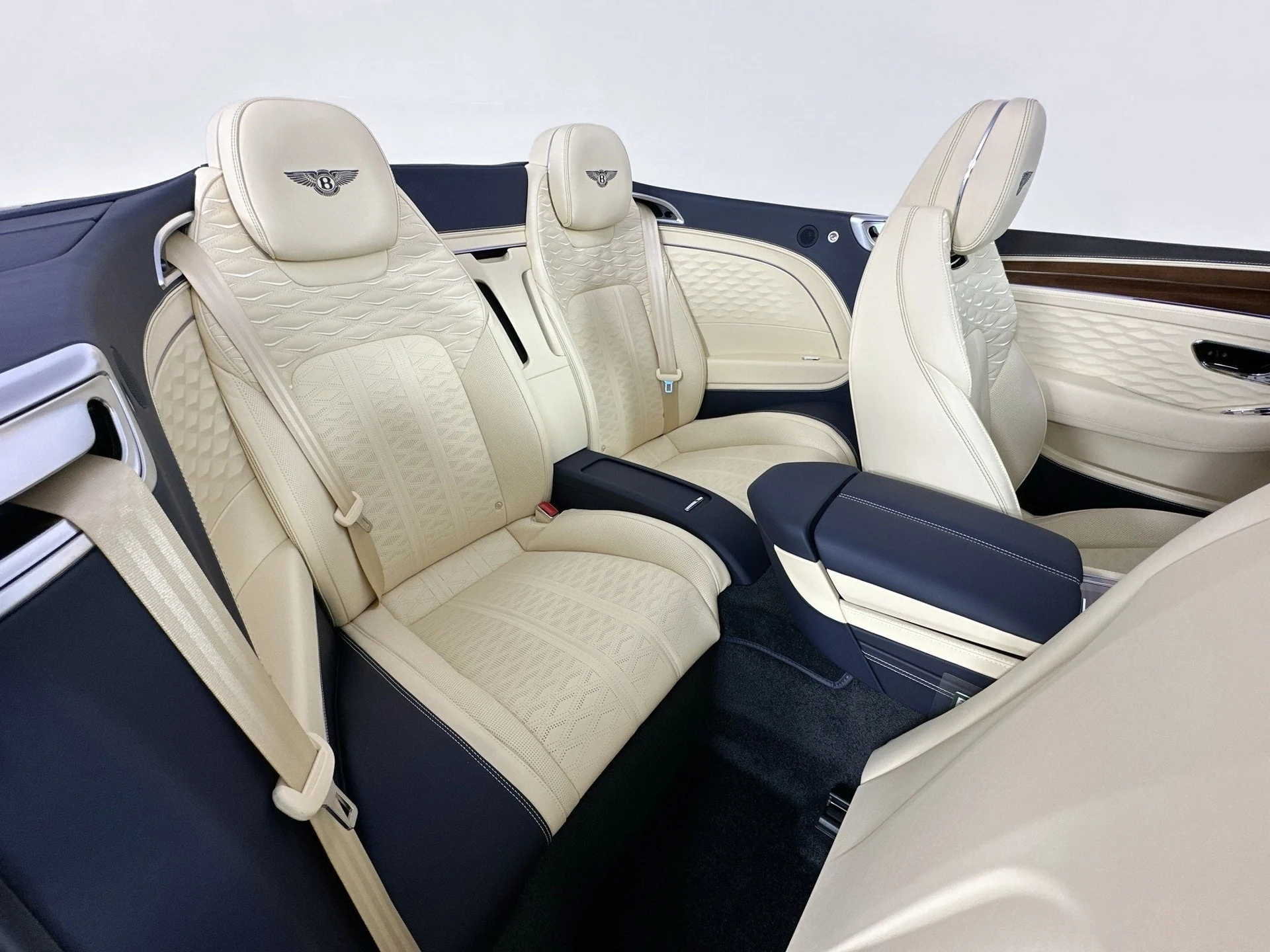 mph022_454275392_23_c92cc424fc