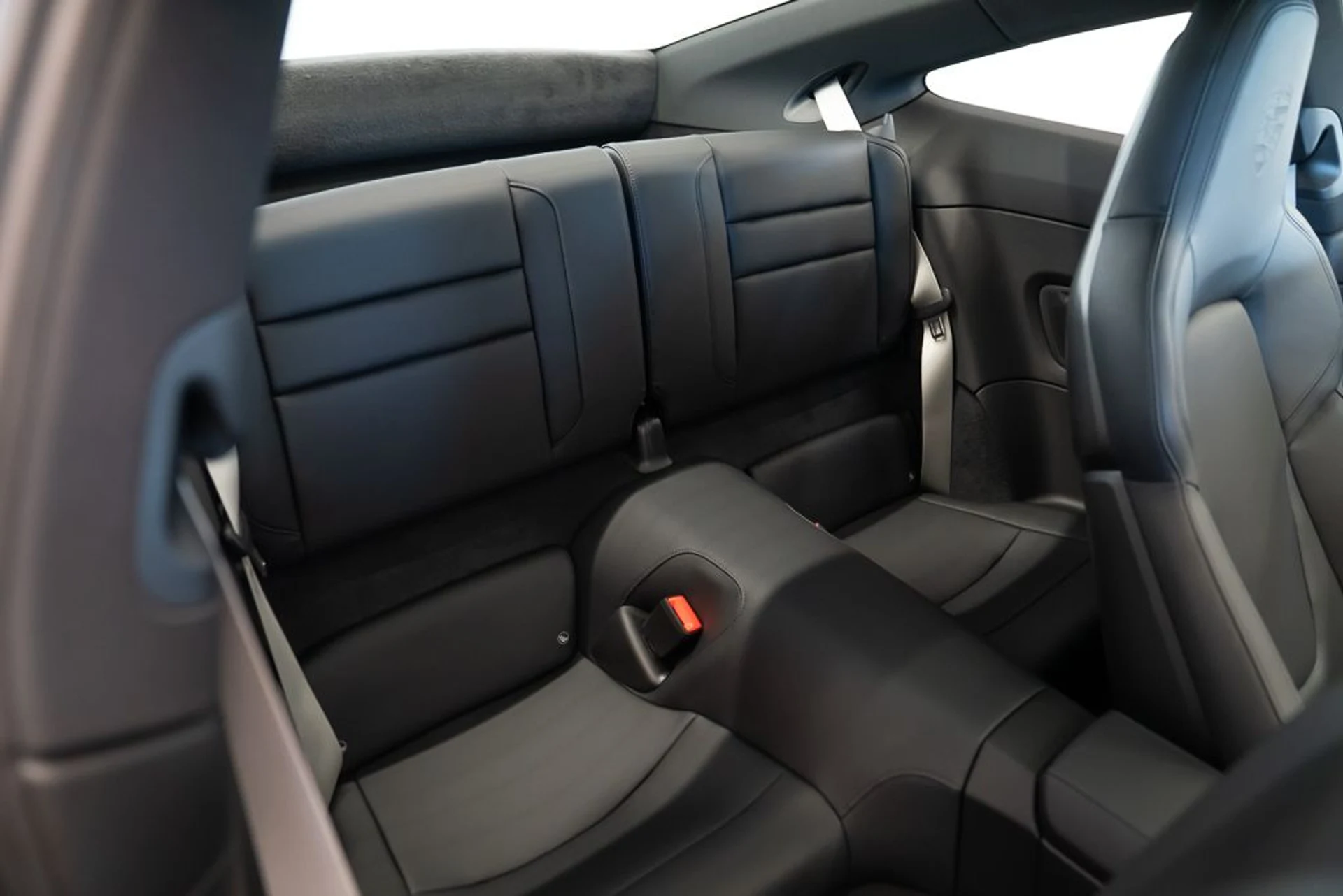 mph022_458537892_porsche_911_2026_jpg_v_1773863537_e885e5bbf6