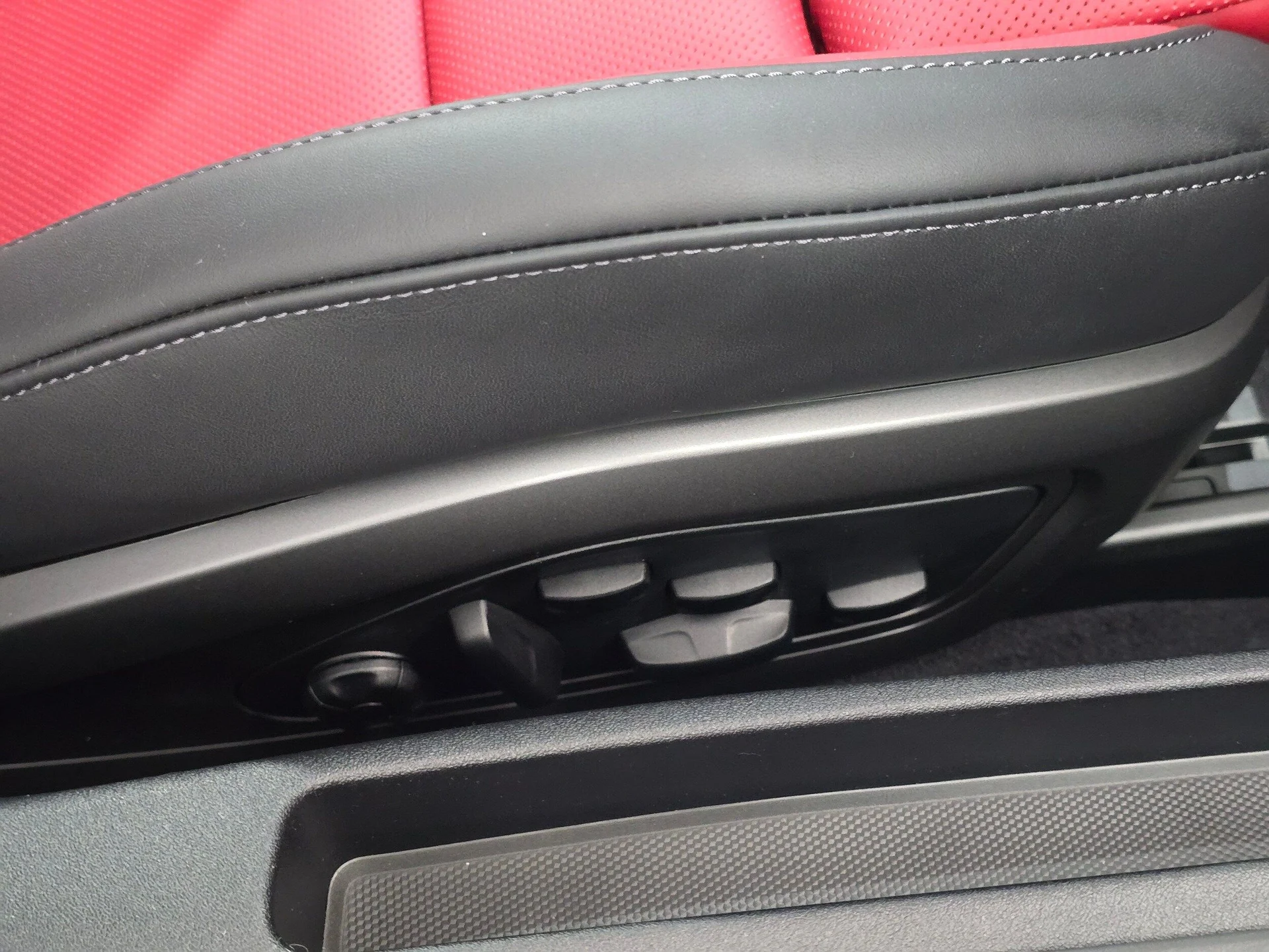 mph022_459418258_6ab7b424604fff3e7a64b7326dc6663cx_32ba79b2e8