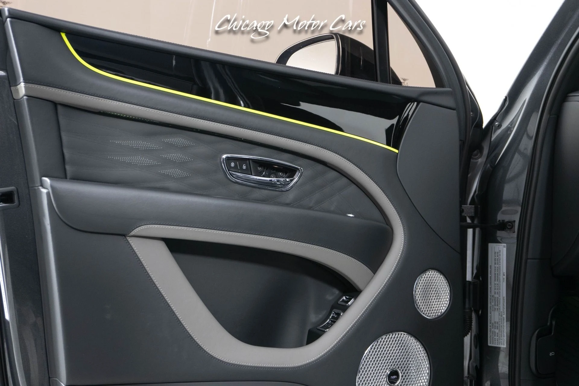 mph022_4598177_13453_p23_l_5fed92aca2