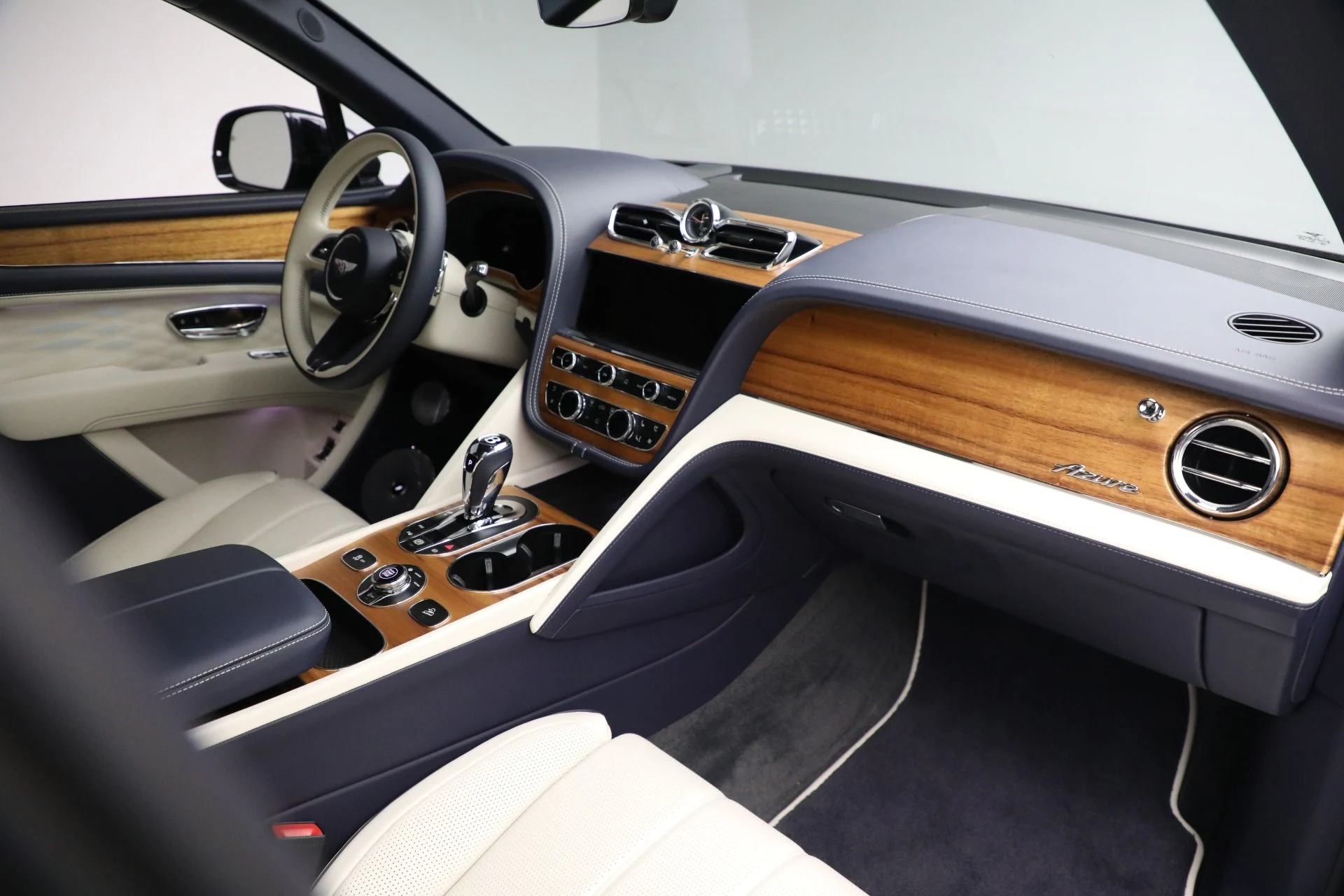 mph022_461273560_Used_2023_Bentley_Bentayga_EWB_Azure_39b861692d