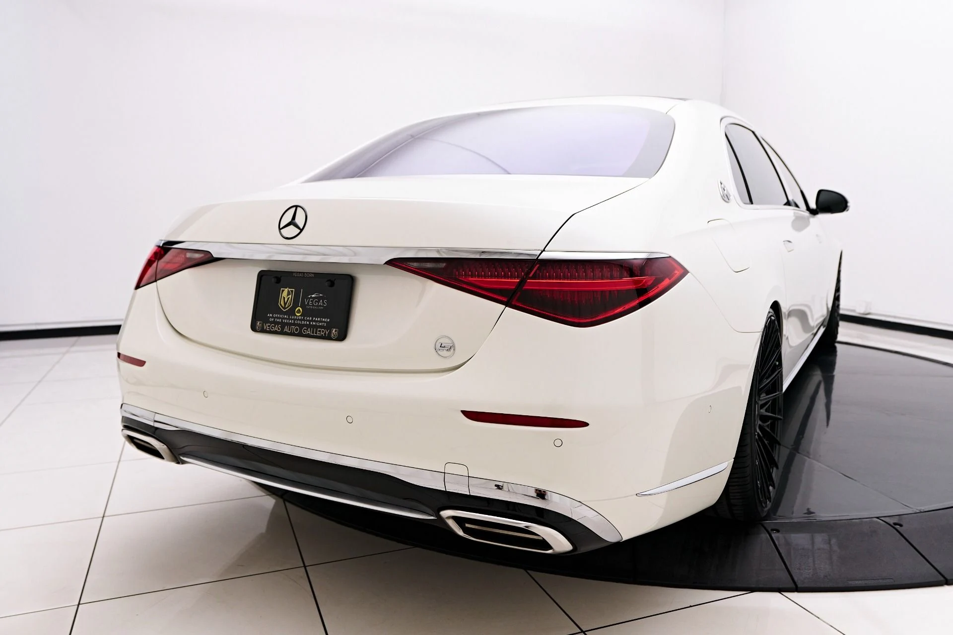mph022_46673055_Used_2022_Mercedes_Benz_S_Class_Maybach_S_580_1756343355_8e1a7d1a6c