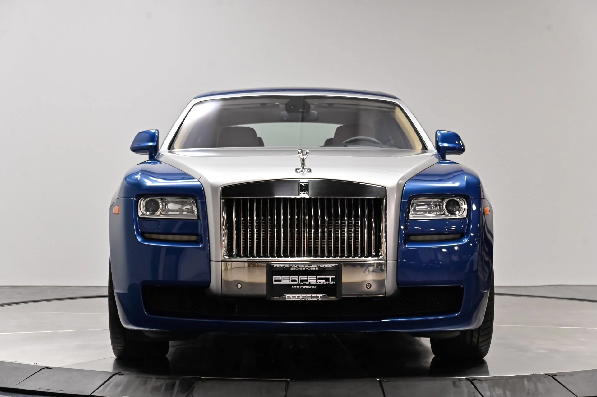 mph022_471016087_Used_2012_Rolls_Royce_Ghost_Base_1791906503_fa53a0e374