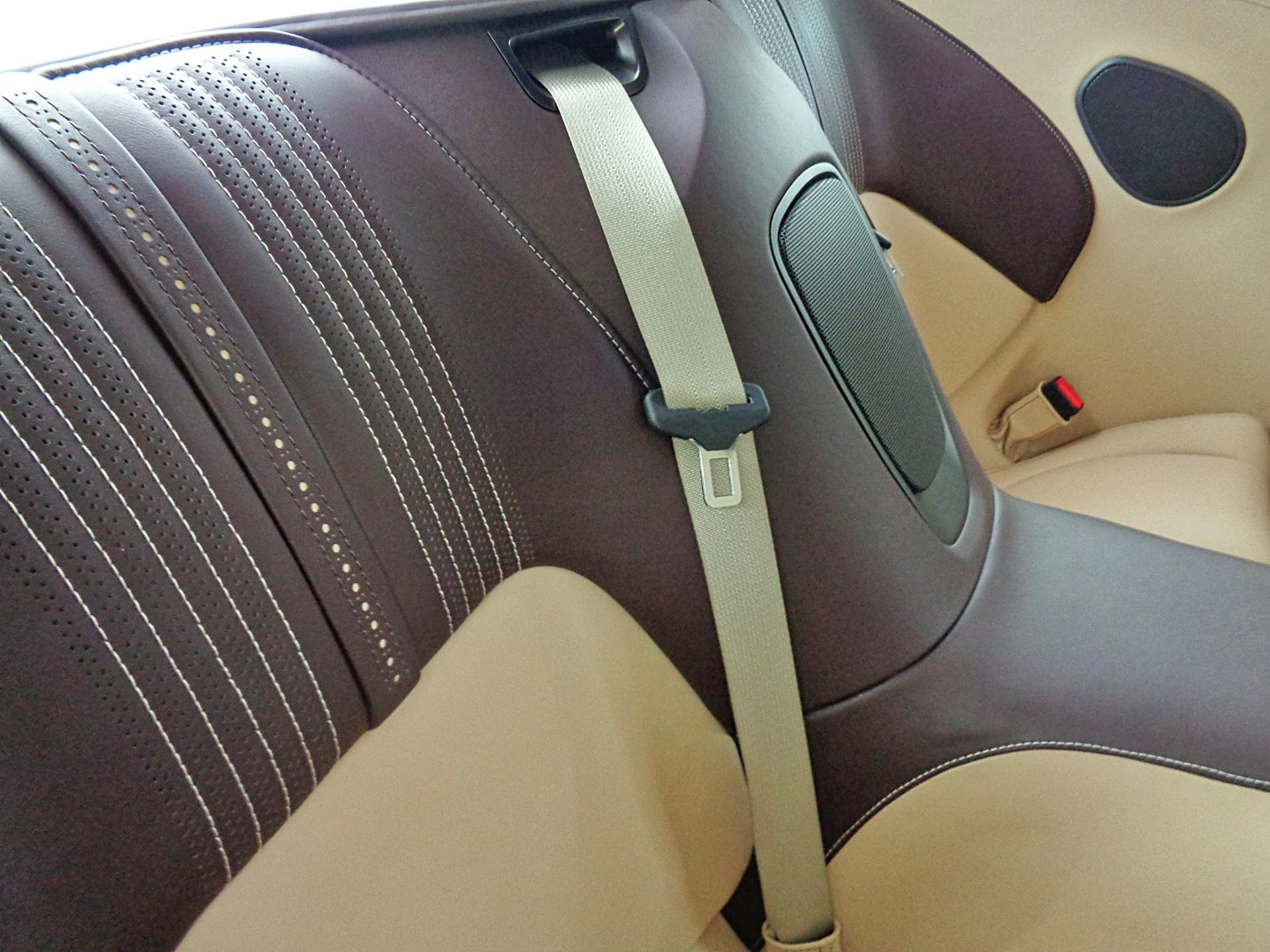 mph022_475213568_Used_2018_Aston_Martin_DB_11_V12_Coupe_27a528e8f5