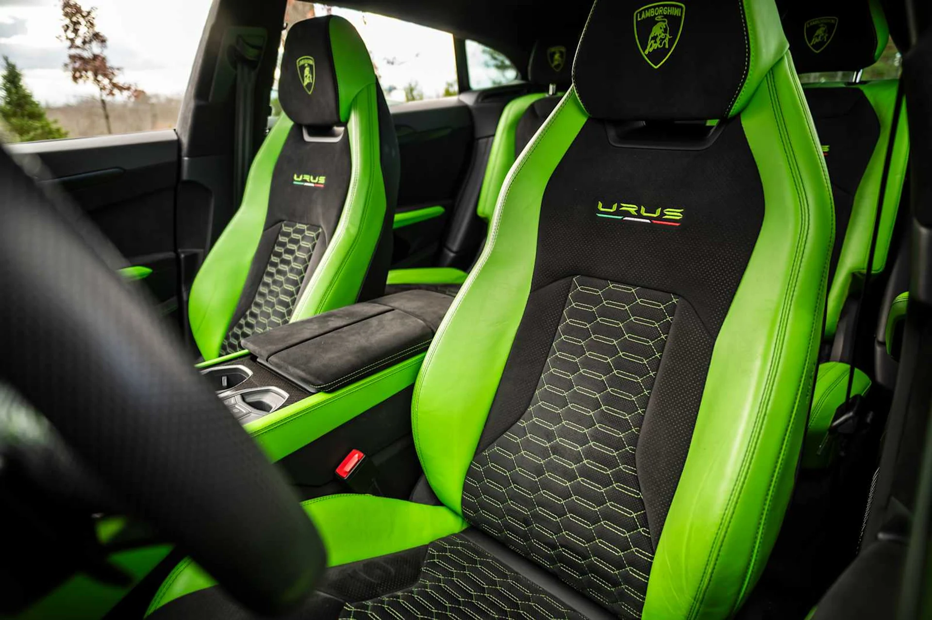 mph022_476686375_b16b209ef04a1712981638d6bfc77270x_a1112a0f84