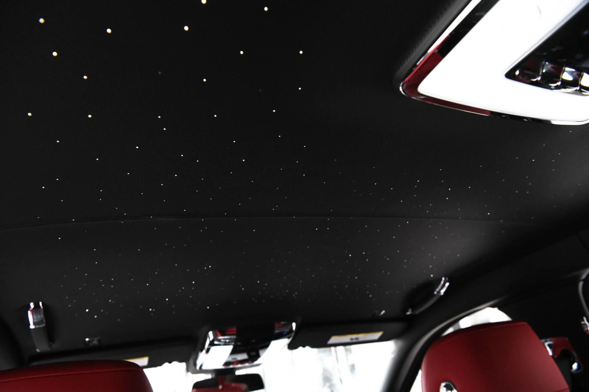 mph022_477398469_11685_p24_l_2b7b355447