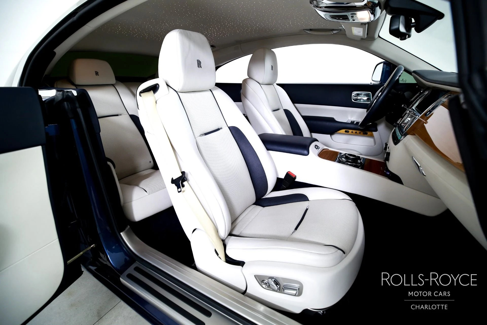mph022_480168654_Used_2019_Rolls_Royce_Wraith_1781189138_3db950abfd