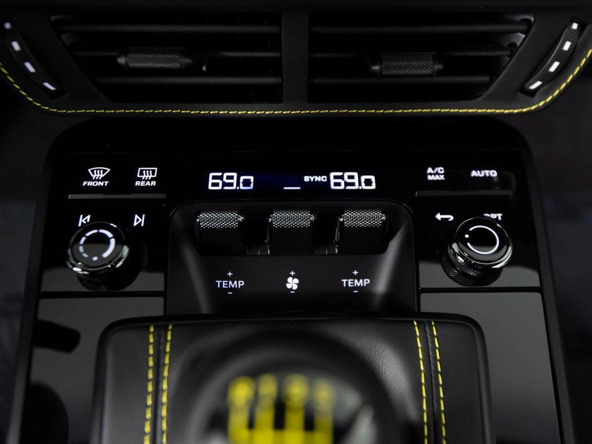 mph022_485531695_b_Jq_U6_Uv_Yvws_C3x1_Zvg_Vg_Y_Lclo_E_ab8a4114e6