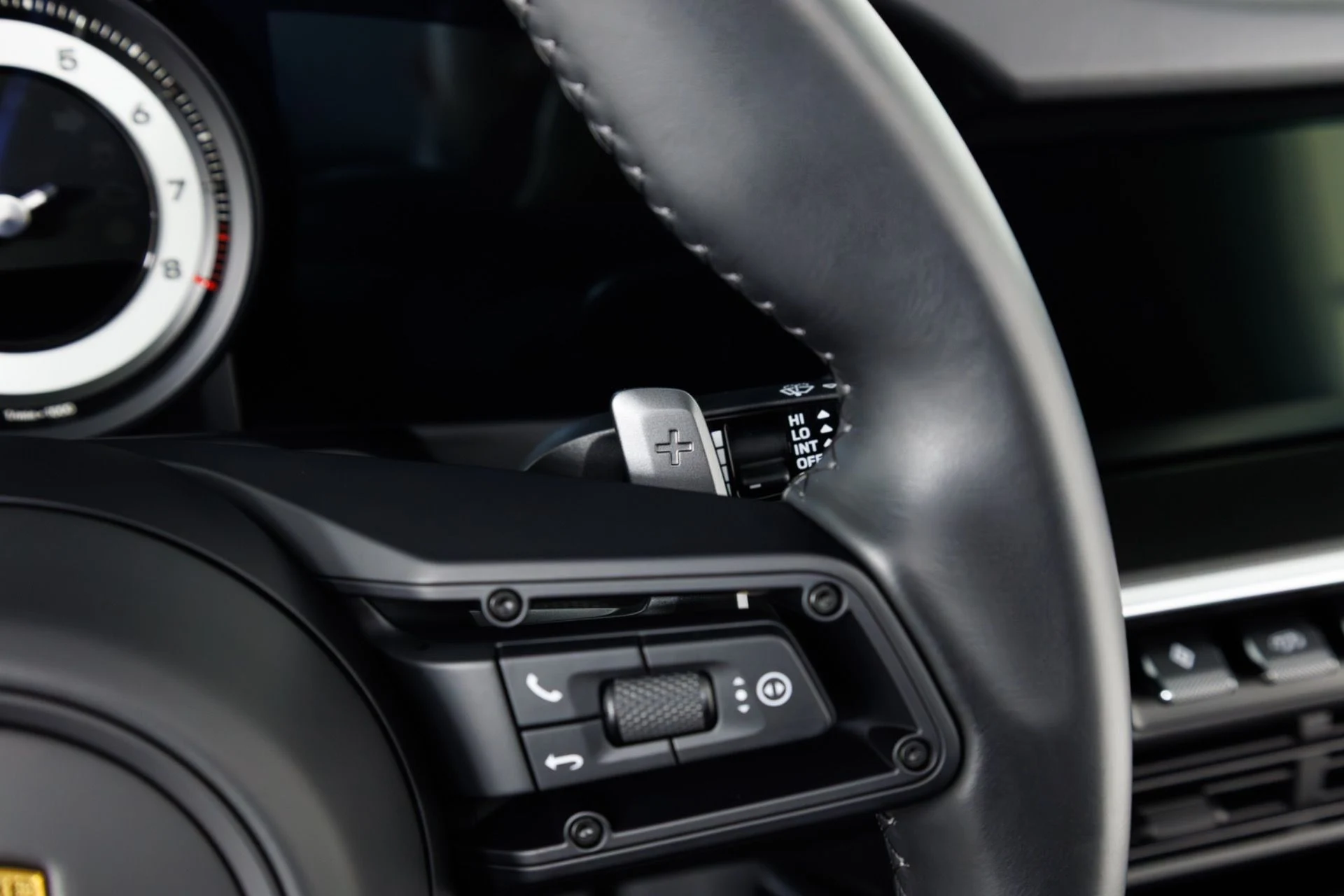 mph022_489538480_Used_2022_Porsche_911_Targa_4_S_1772835260_d3827f67c4