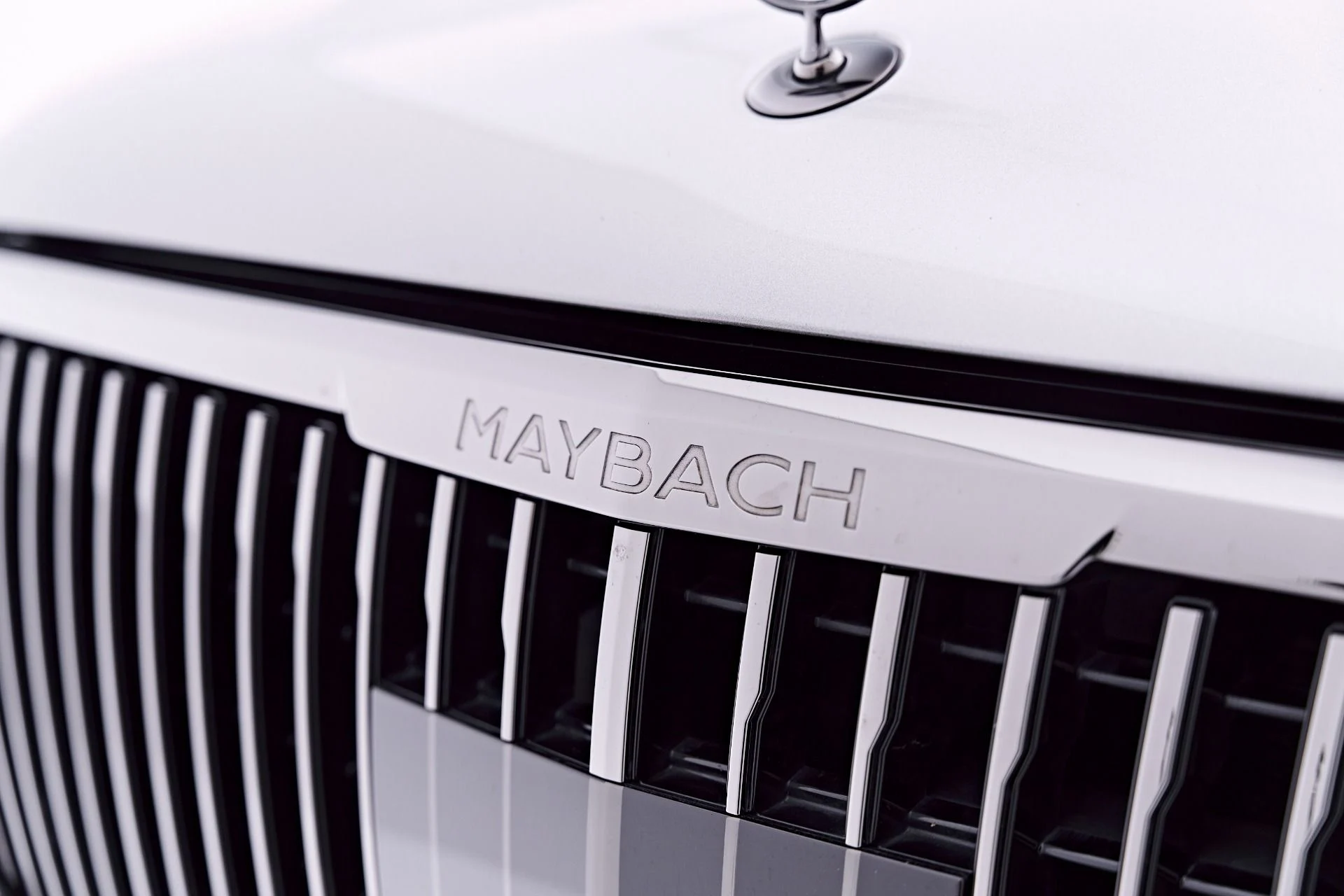 mph022_492503625_Used_2024_Mercedes_Benz_GLS_Maybach_GLS_600_1781826010_300c52a600