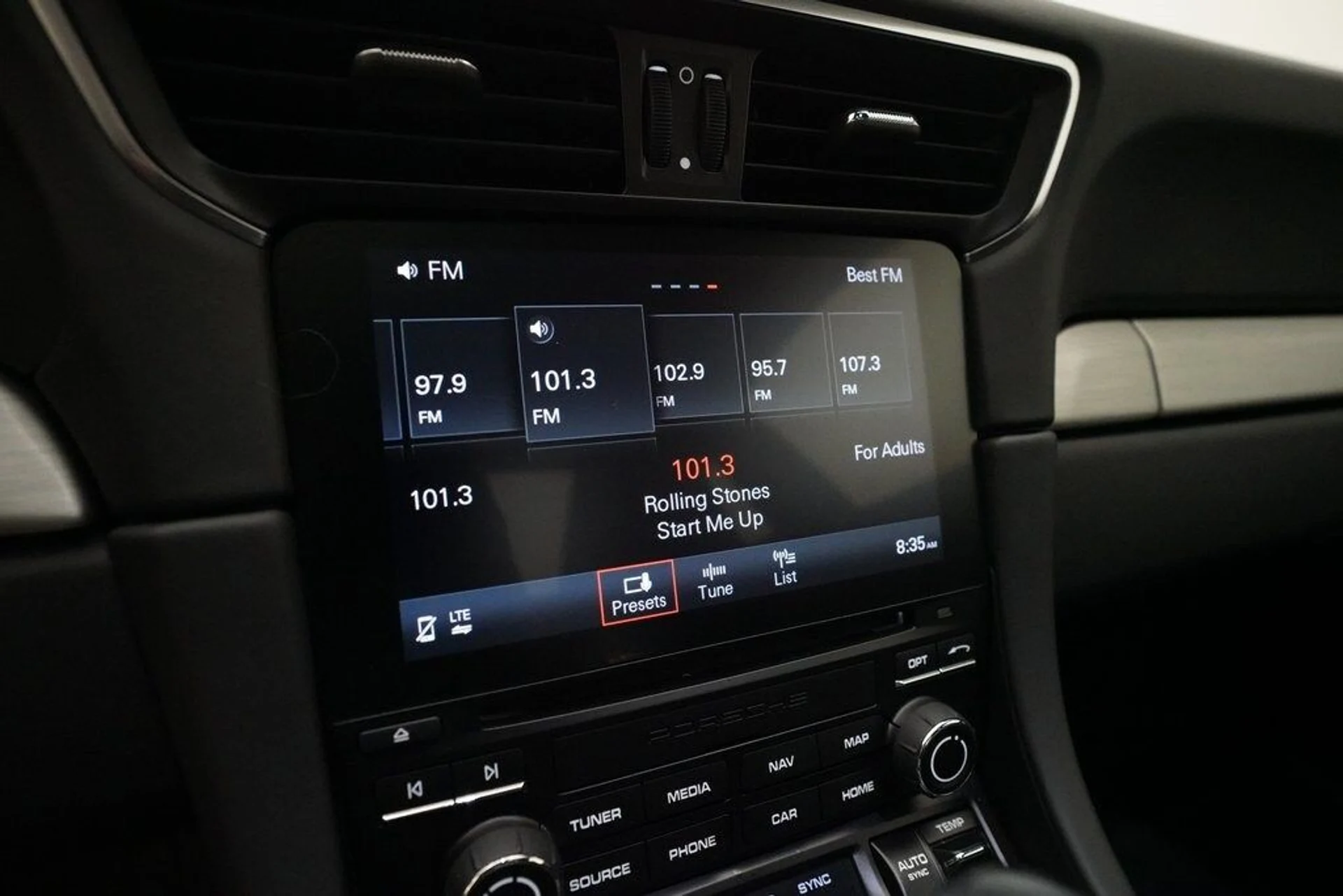 mph022_494639505_f8f04aea6a23f112a812e578d5e5fd69x_dfa54a0373