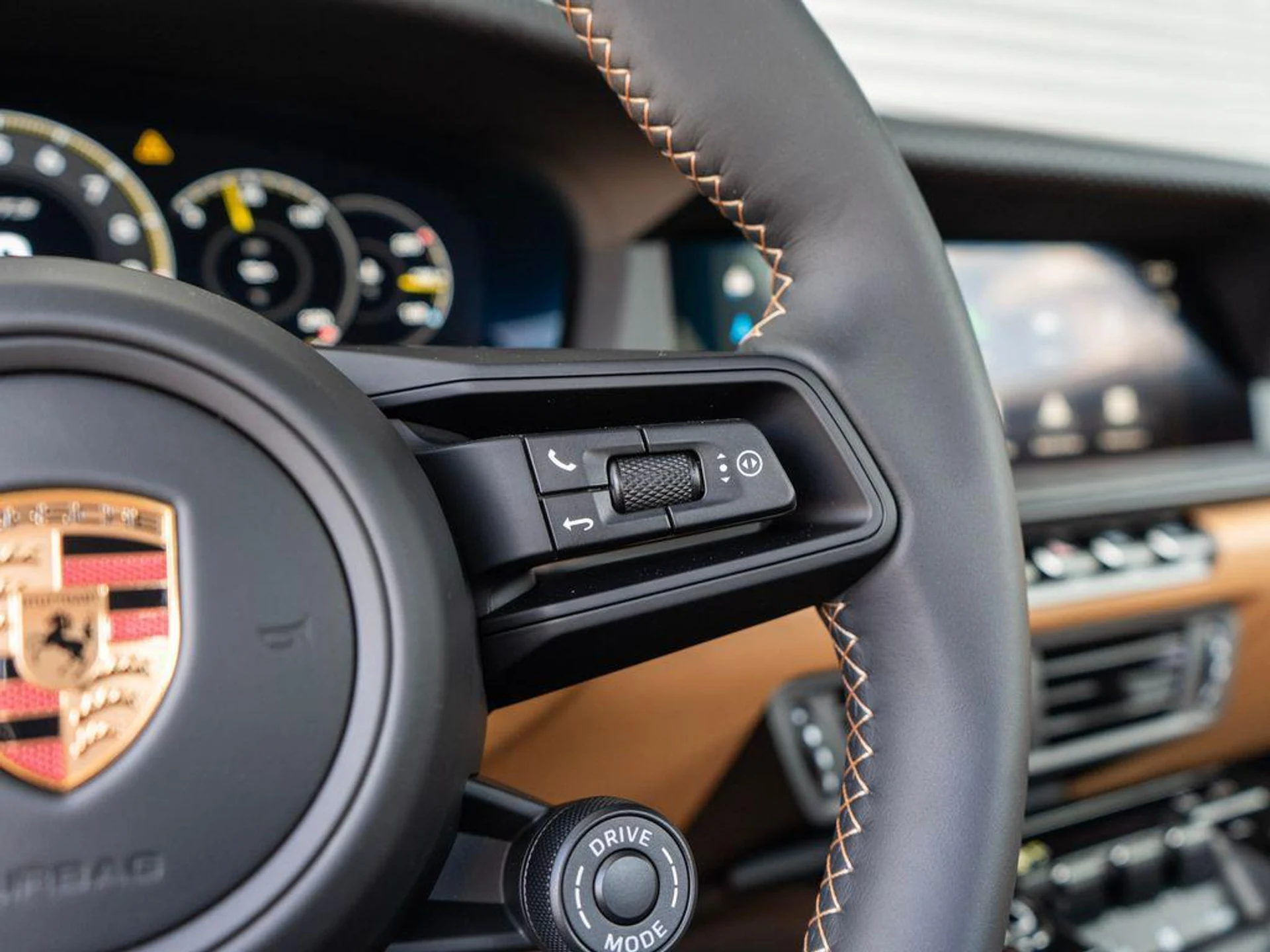 mph022_495454373_Byi4_7xo_Gqe_c56_Eys_X9xt_B6_Lk_I_549612f4ff