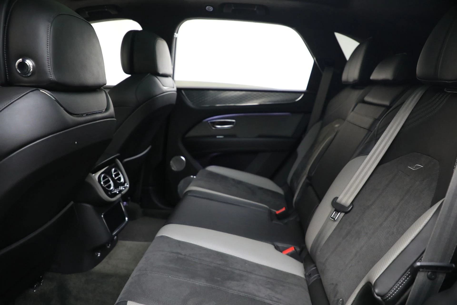 mph022_504203145_Used_2022_Bentley_Bentayga_S_V8_cb9a58bfb4