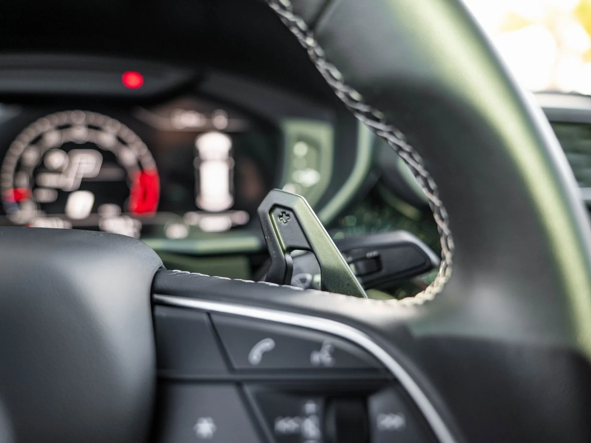 mph022_504976654_ff77cbefc88baa77bbe36a37e3e29549x_fb2e704a8a