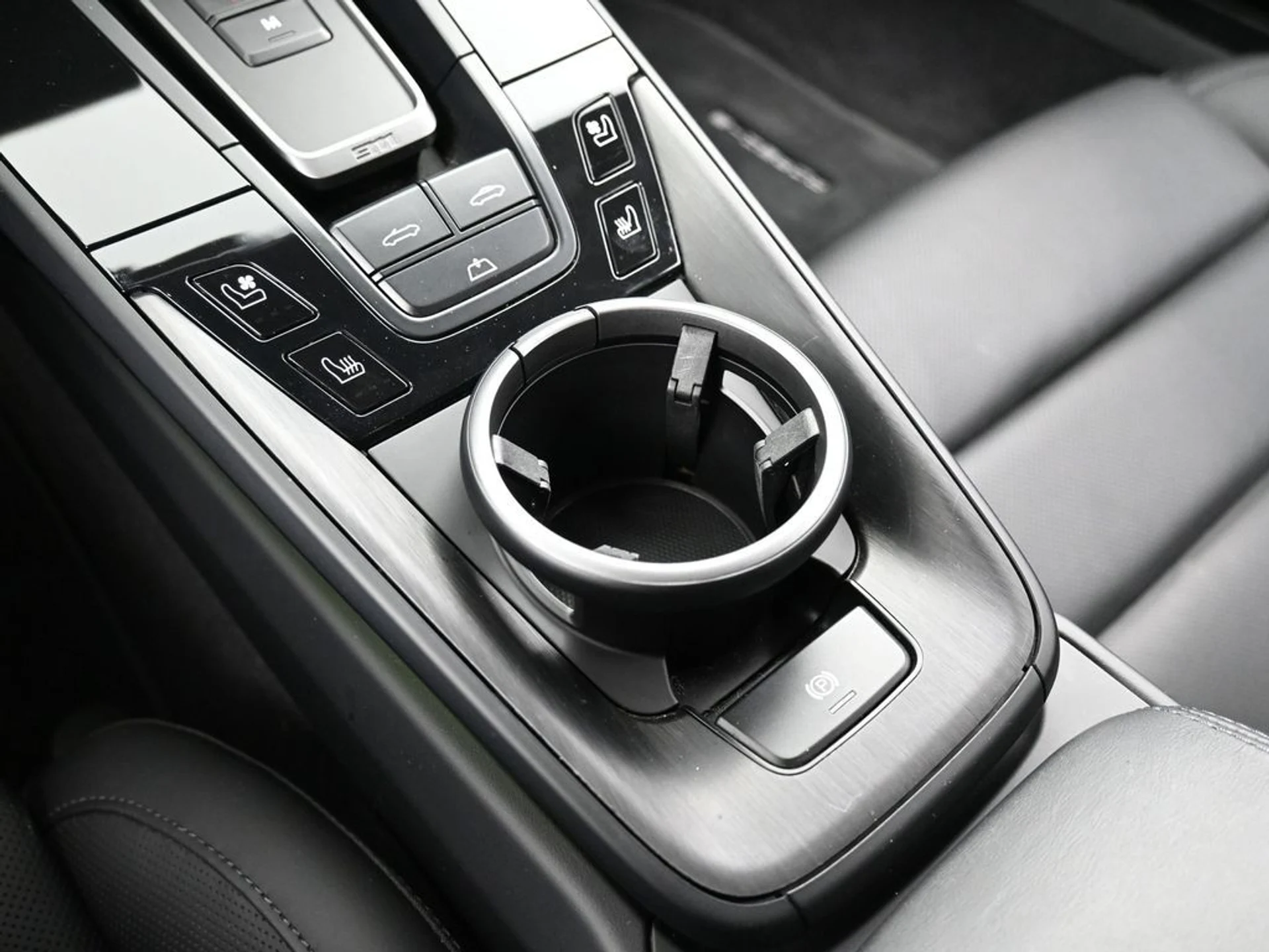 mph022_505872649_0e773577_e87a_4e70_b418_614b598acc47_8a2ee47fa3