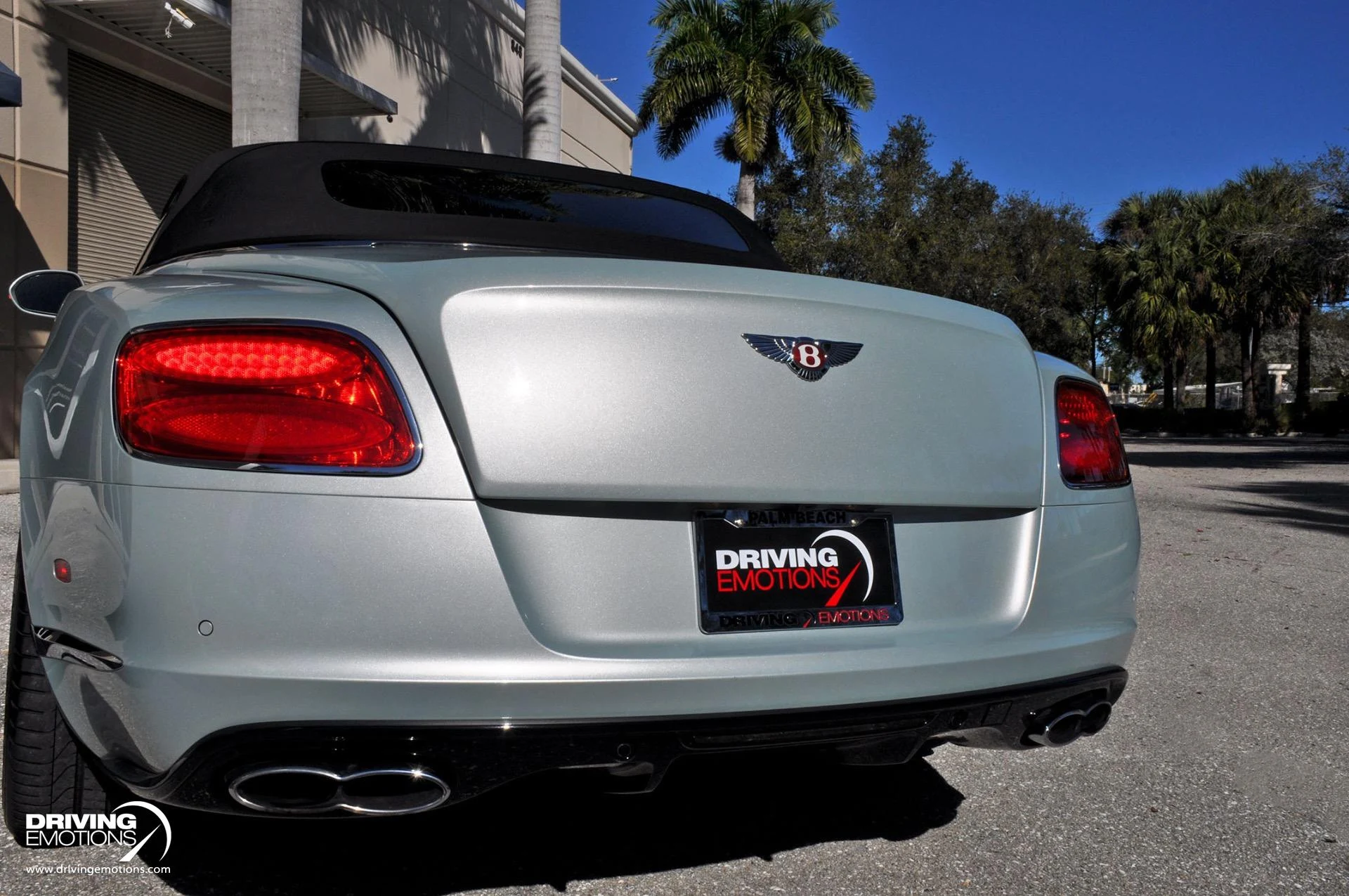 mph022_512801988_886_p23_l_f0d05e386b