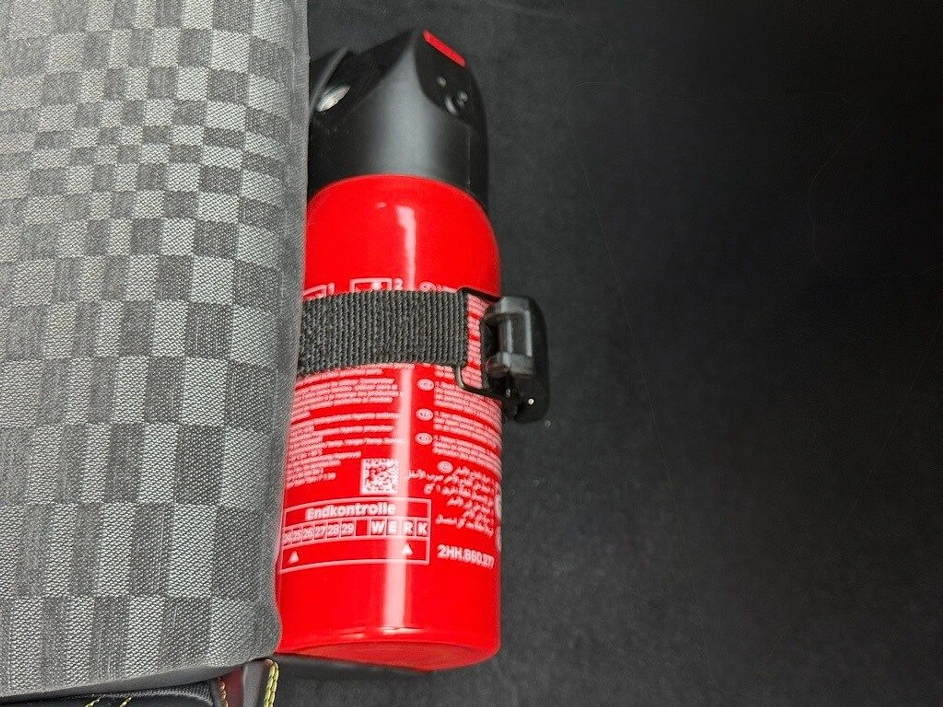 mph022_517145067_5deb4a3ac5acab6541914d77ccc8cf77x_b416c7b60f