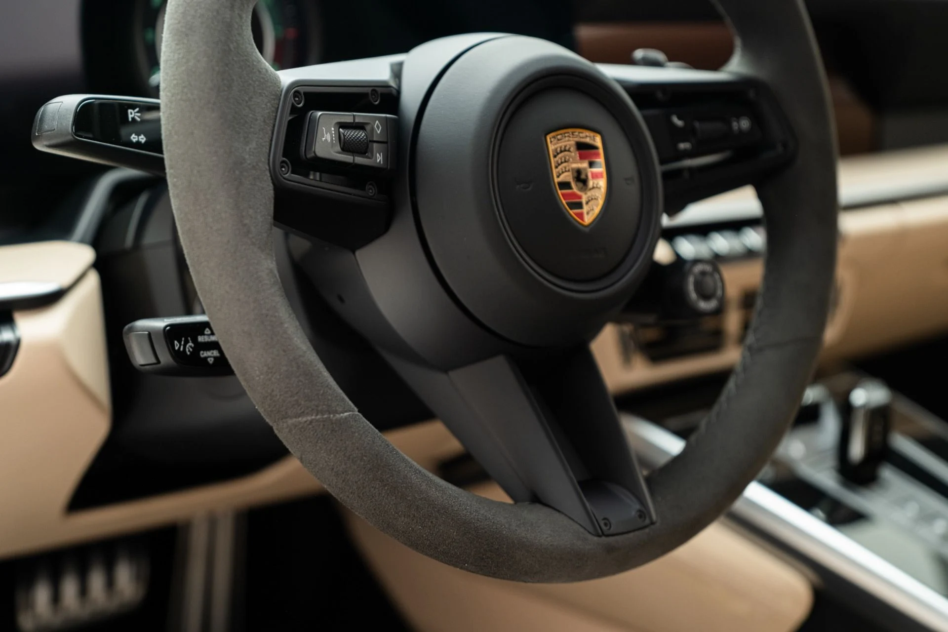 mph022_517632541_Used_2025_Porsche_911_Turbo_S_1780412790_04d74db067