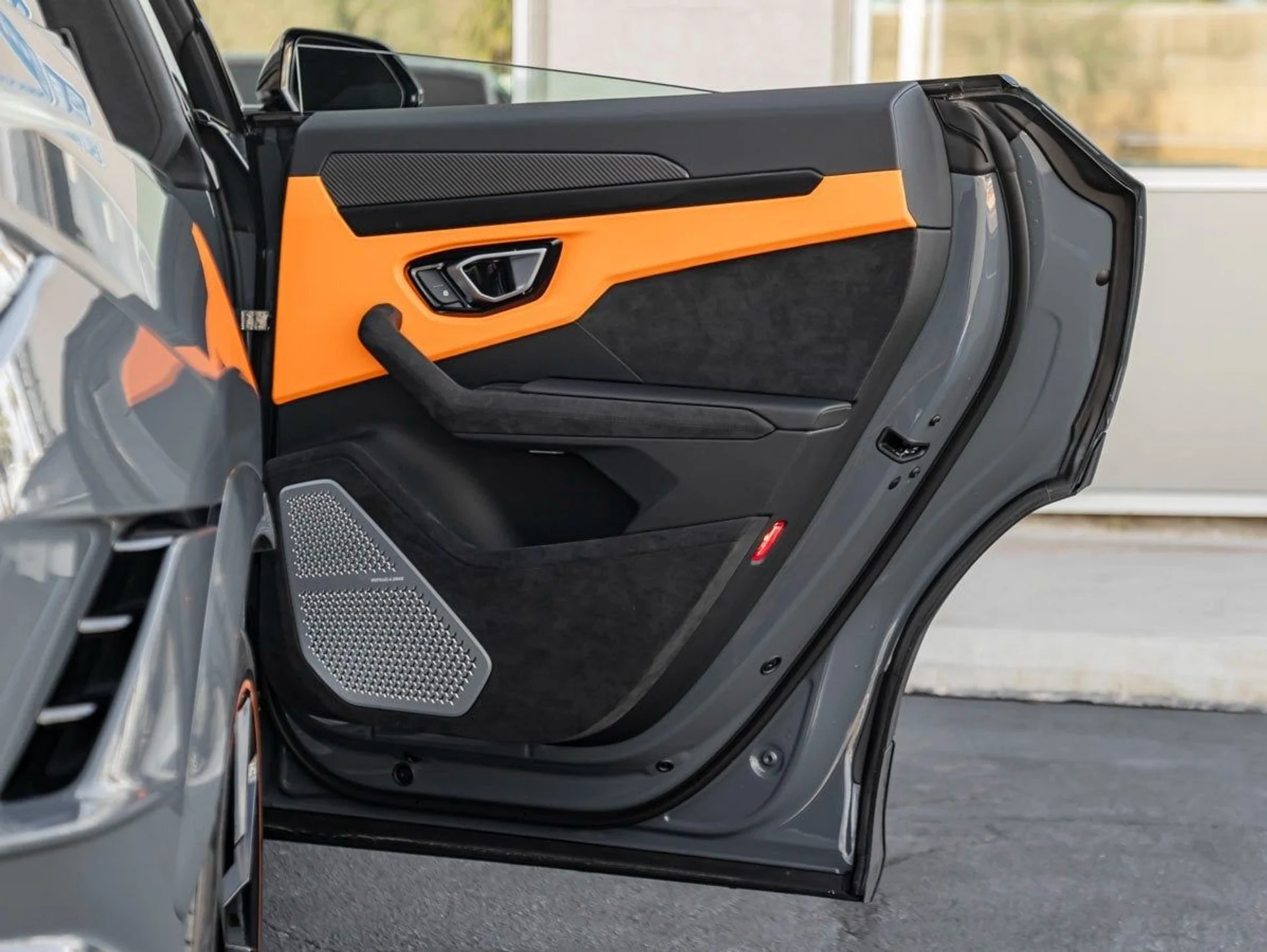 mph022_518527948_23_911f1542fb