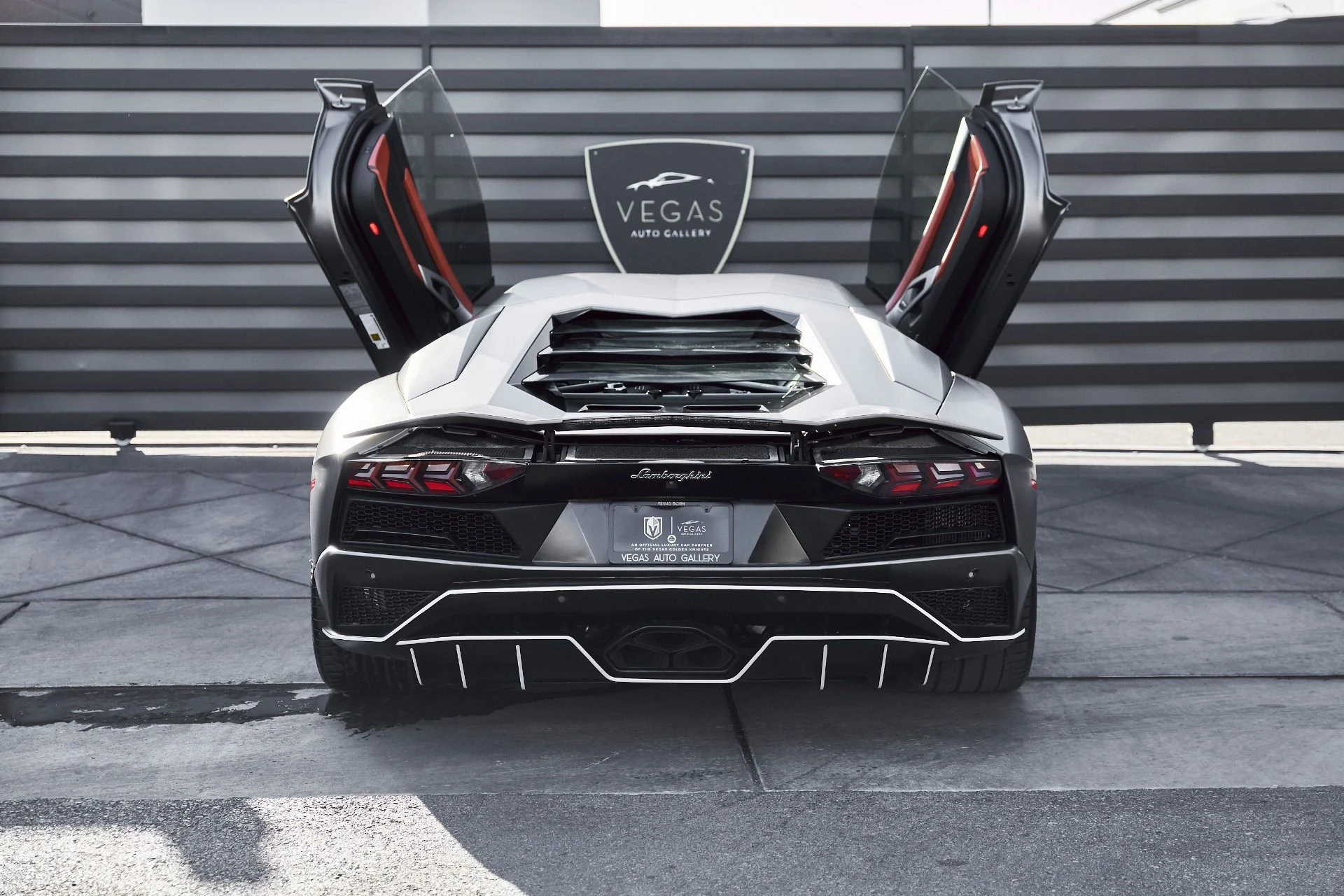 mph022_519709328_Used_2018_Lamborghini_Aventador_S_Base_1773191797_9d93138cf6