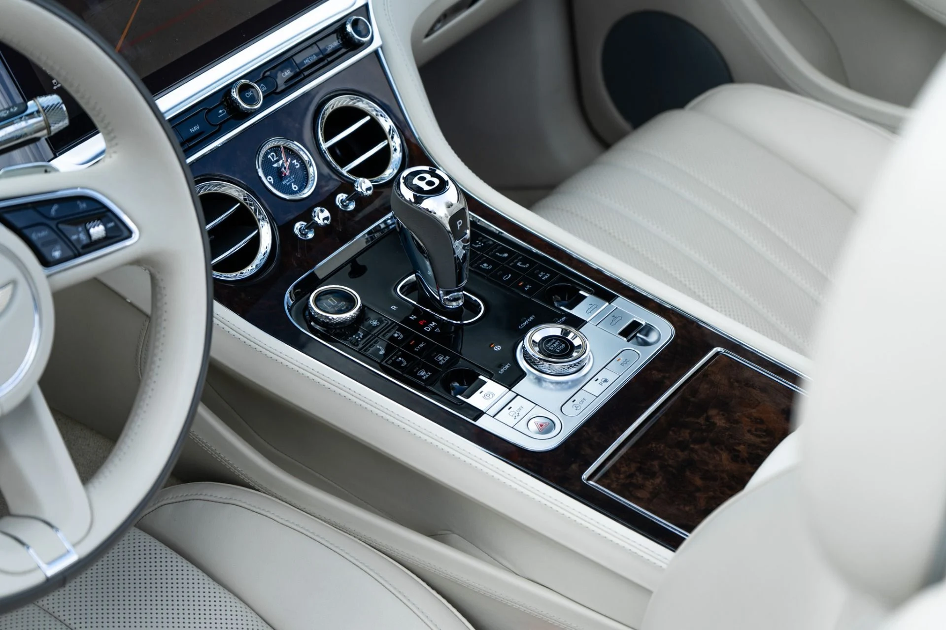 mph022_521676746_Used_2022_Bentley_Continental_GTC_V8_1789509721_3c14d1c3ae