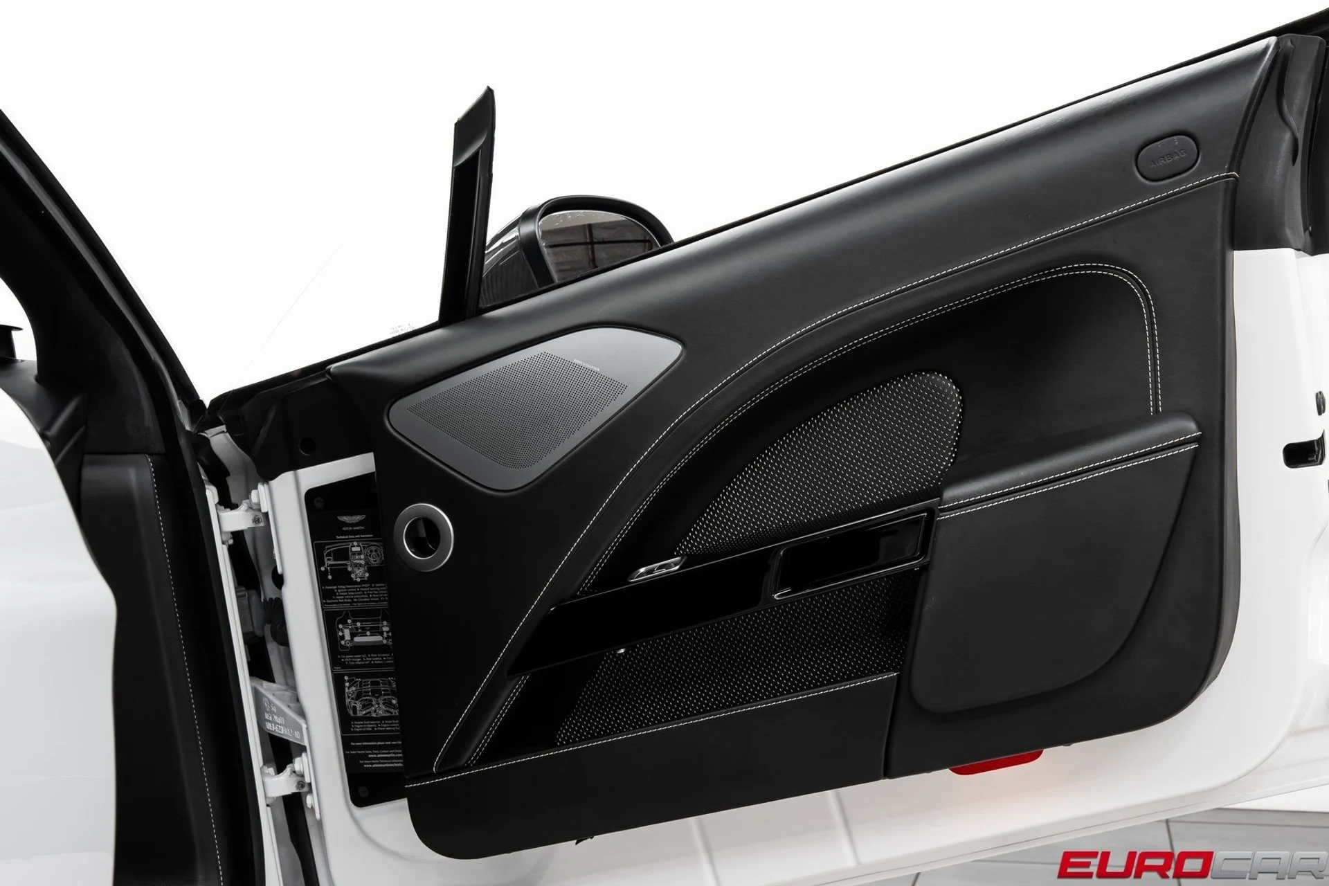 mph022_524865781_image_23_7858d12d53