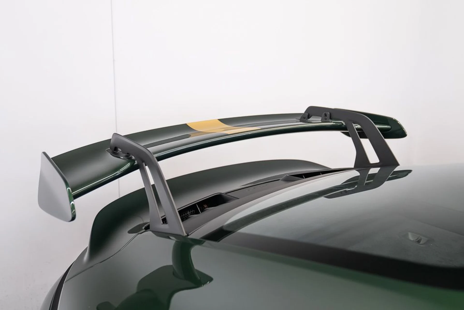 mph022_528922037_porsche_911_2026_5f4c033189