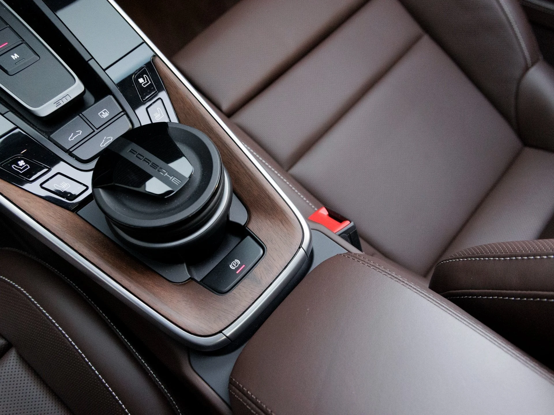 mph022_532263955_23_3c5b392224