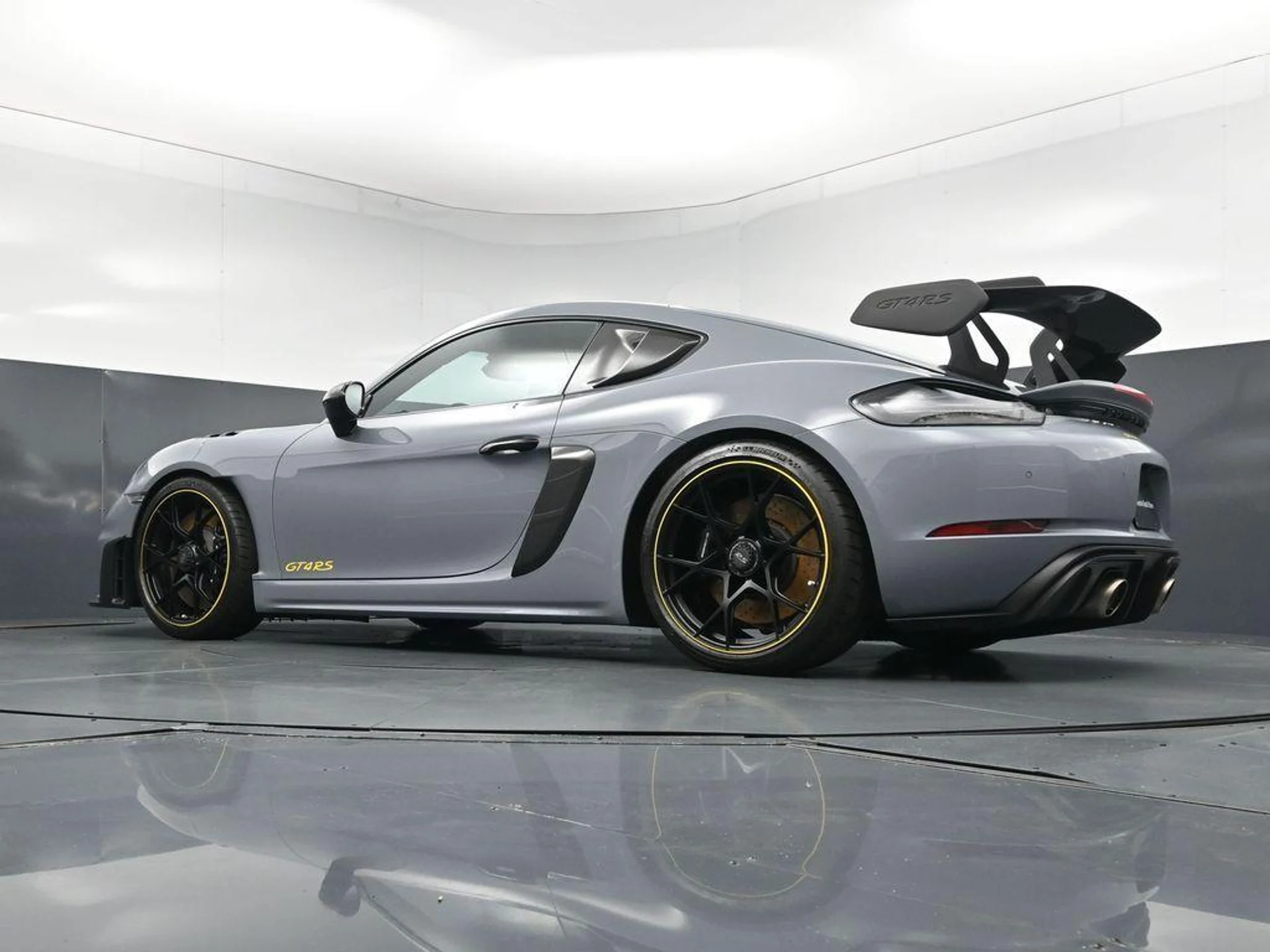 mph022_533388884_Pd_AV_73_Vy2_T_Mg_R2ip_Fnc_Dx_Hk_Rb6s_fd4985342f