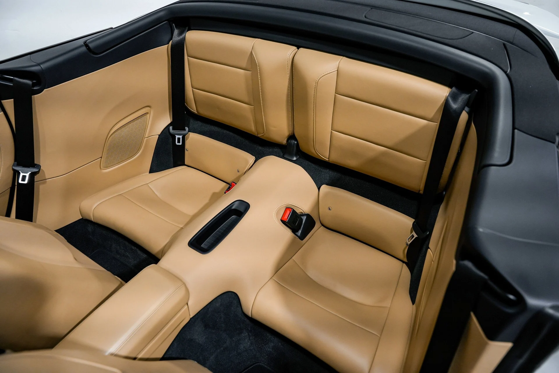 mph022_537393180_343a3d3a2e6137039c86087a9ff5fd14x_eaa235babd