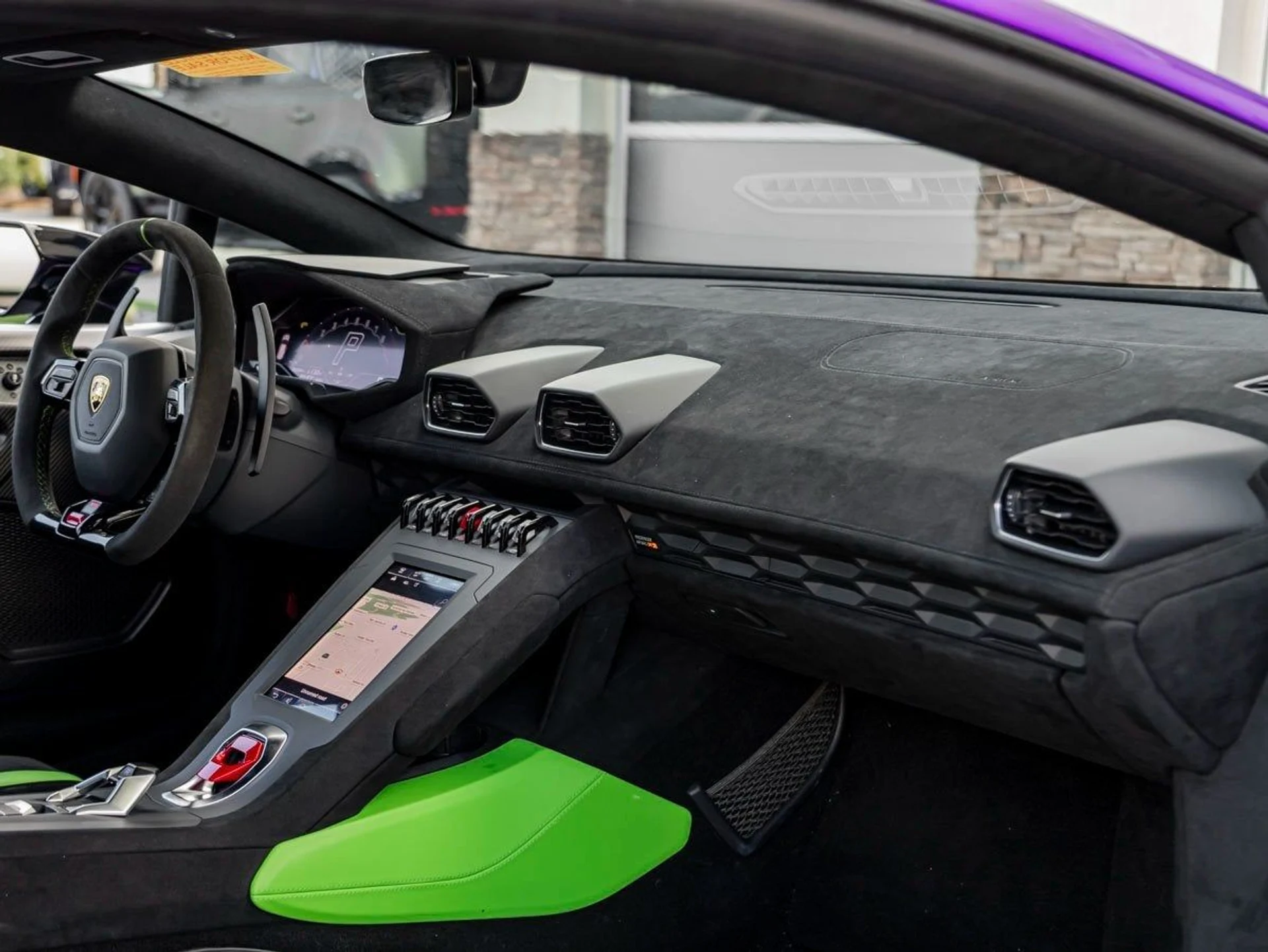 mph022_538469527_23_3992b9c036