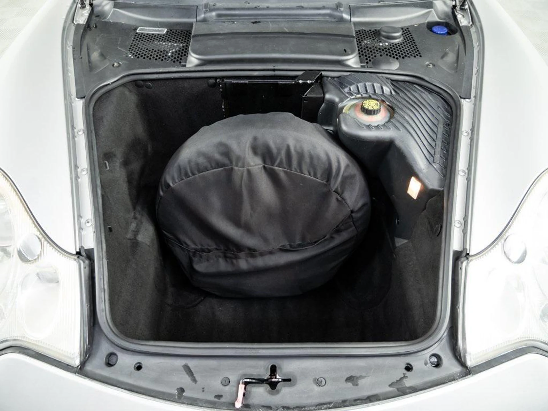 mph022_550037428_gk2_V1_L65_Zy_STO_1n_4u_XQ_Vd_Sb_QQ_7114d77187