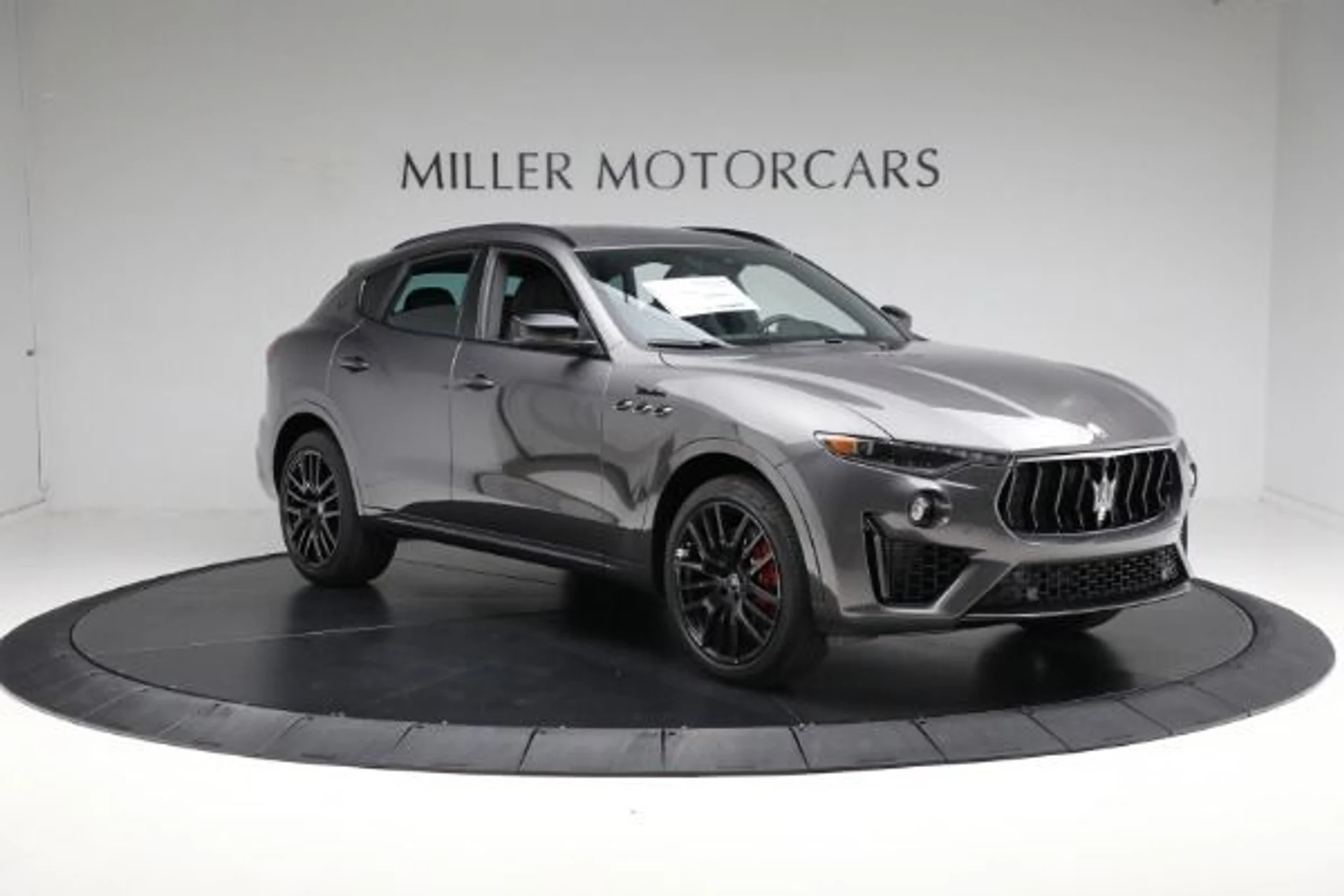 mph022_554211034_New_2024_Maserati_Levante_Modena_Ultima_6a20fb0a8b