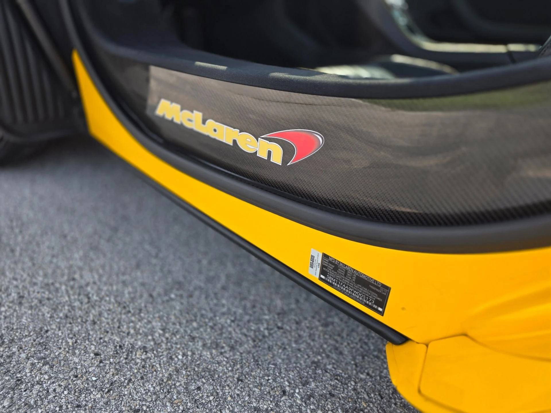 mph022_55471899_Used_2015_Mc_Laren_650_S_Spider_1754412764_3346a54af5