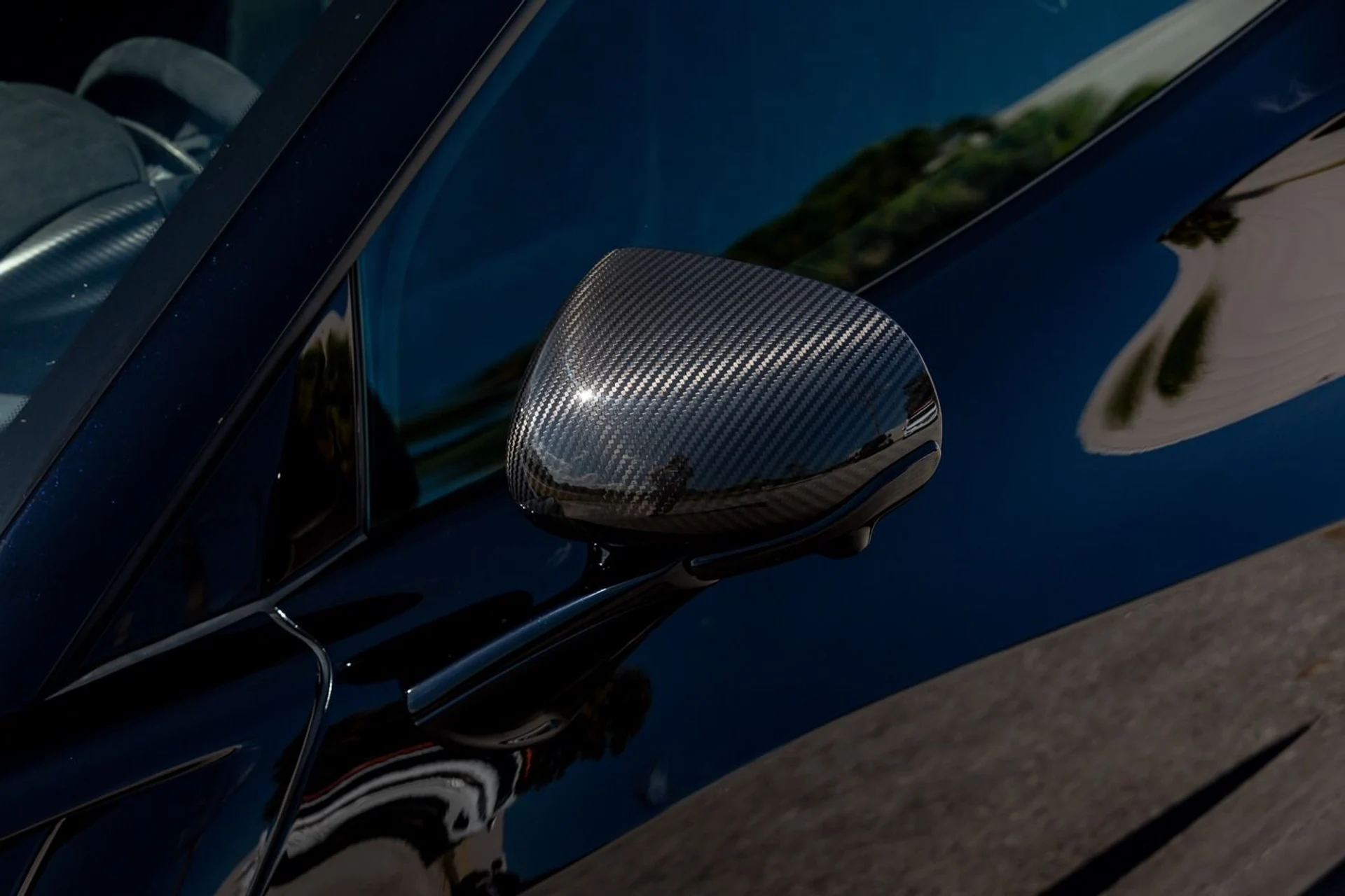 mph022_564676318_396_p23_l_7684215bb1