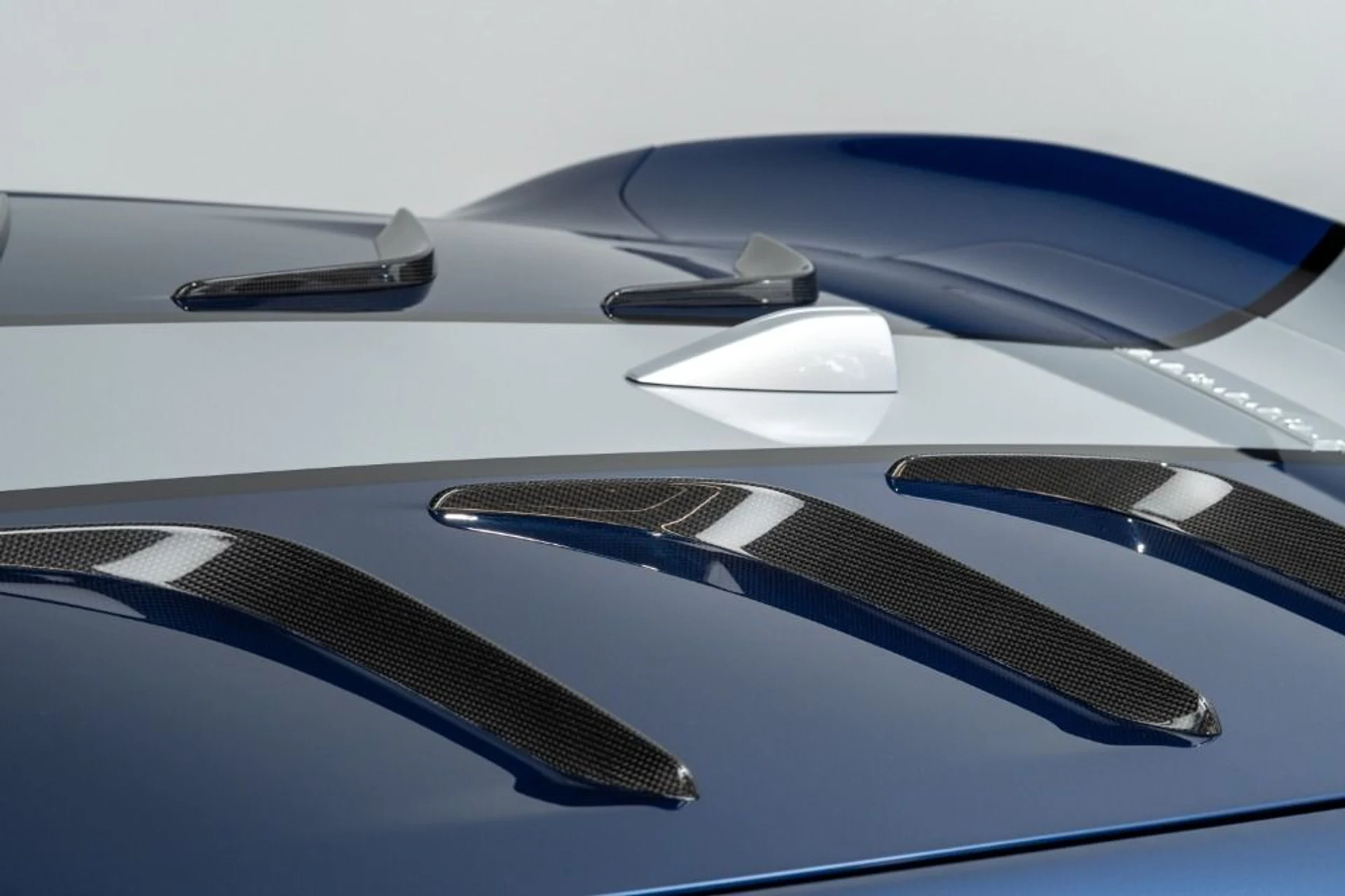 mph022_573746314_Used_2022_Ferrari_812_Competizione_e2821399df