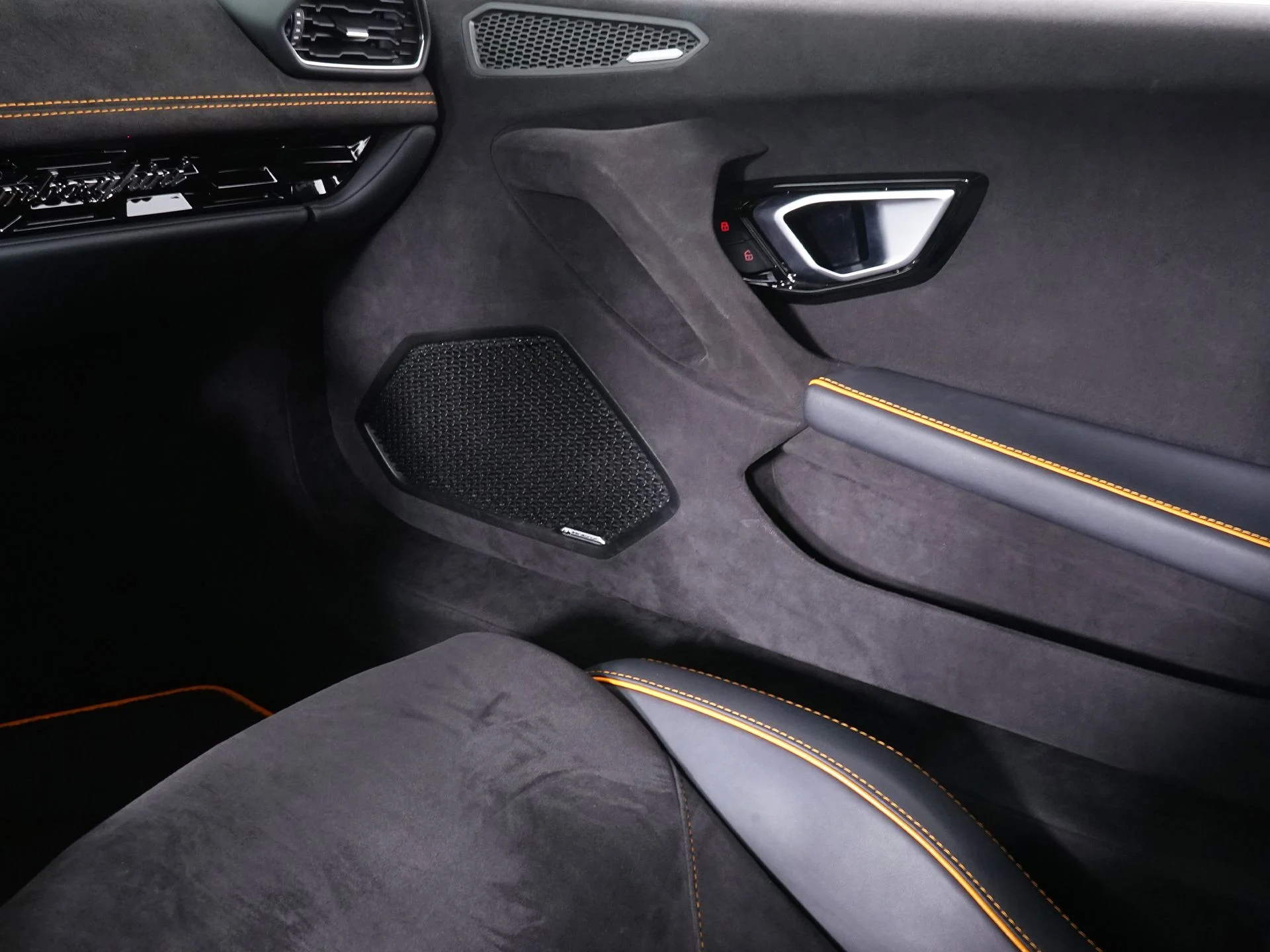 mph022_574768968_012537cfa1230ce60eb9b3d76ab1f39cx_68580beced