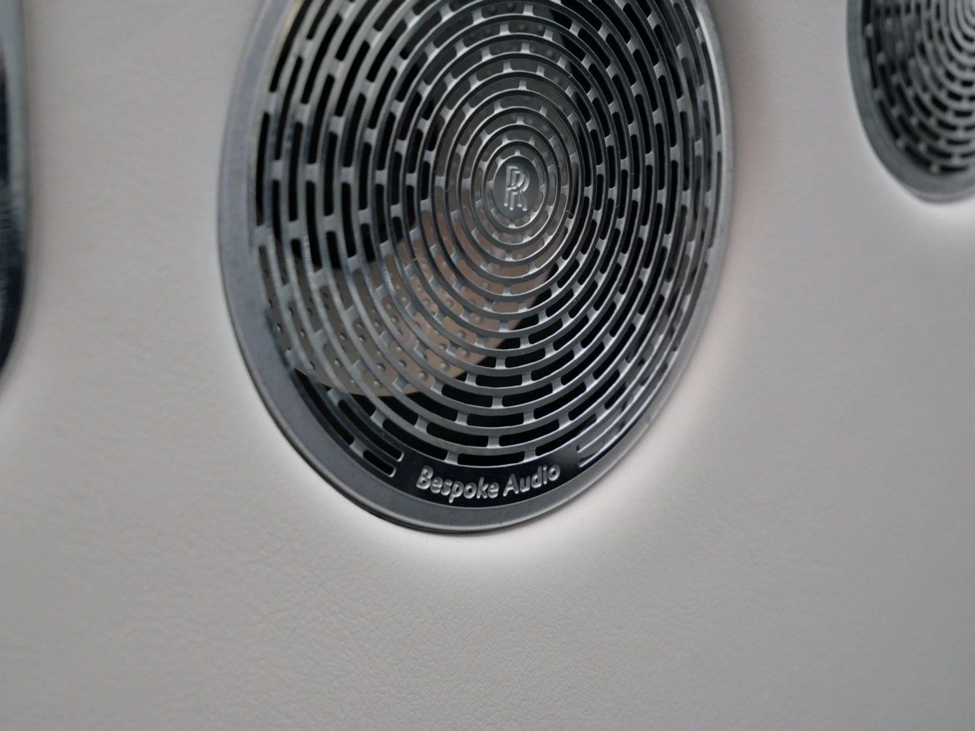 mph022_575509319_43d2fc0d4efd1f5bfd0303281b27421dx_a74780e1c8