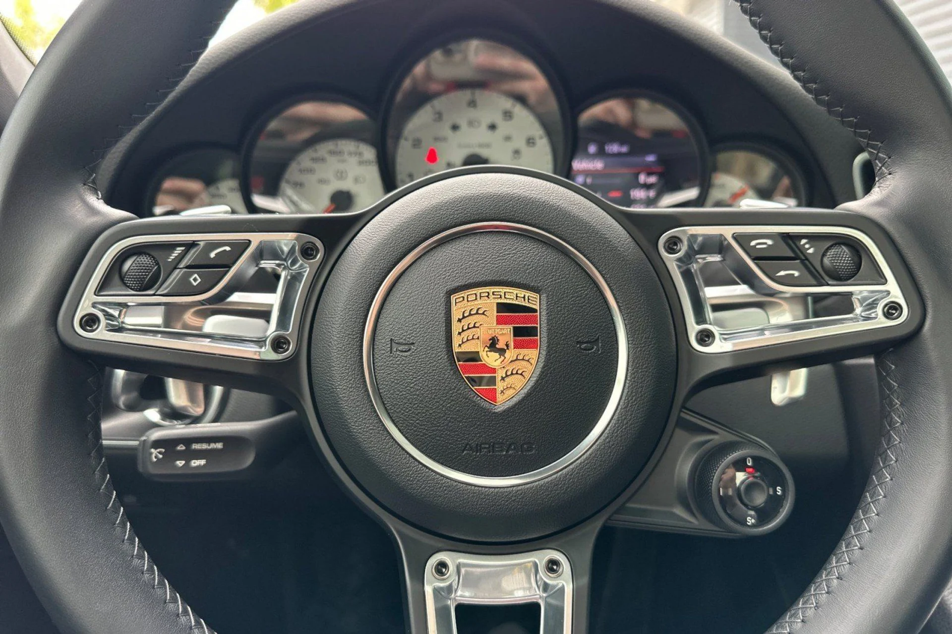 mph022_576090649_5a95add32735cafab984e453bef9dc17_e6e13c157e