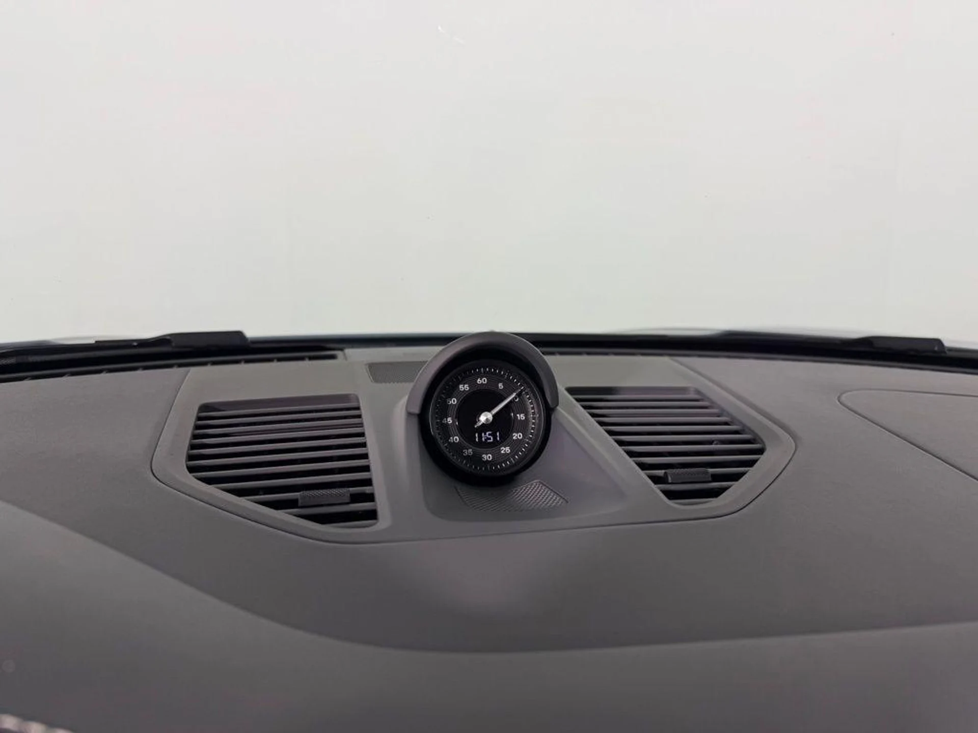 mph022_579371727_R_v9690q_Med_Fq_Sc_GG_5_Yi_WW_Po_P4_8f58e0f1fb