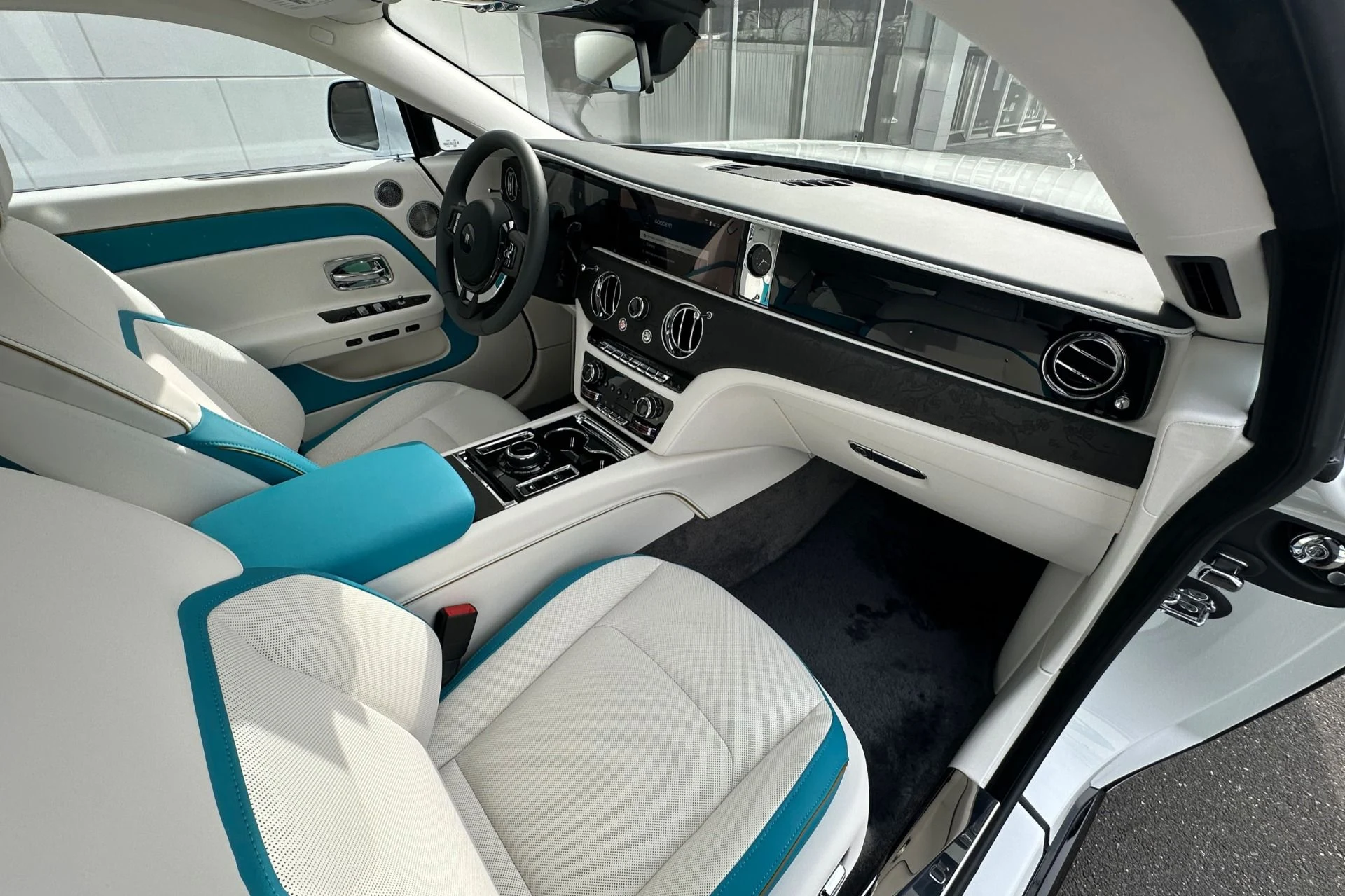 mph022_587323204_Used_2026_Rolls_Royce_Spectre_Primavera_1784749625_3c671c1e23