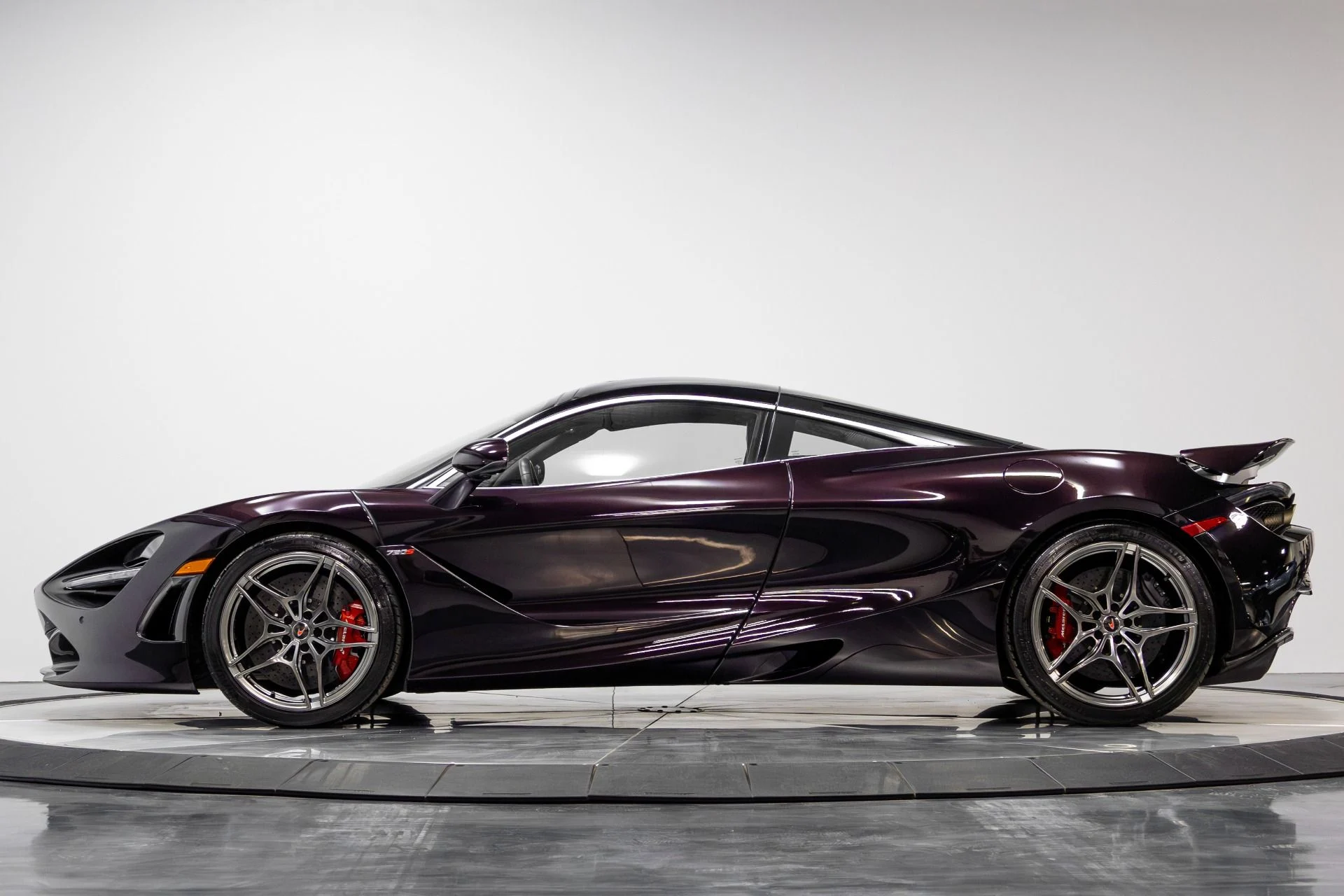 mph022_60034370_Used_2018_Mc_Laren_720_S_1772589485_4a1b9fdad3